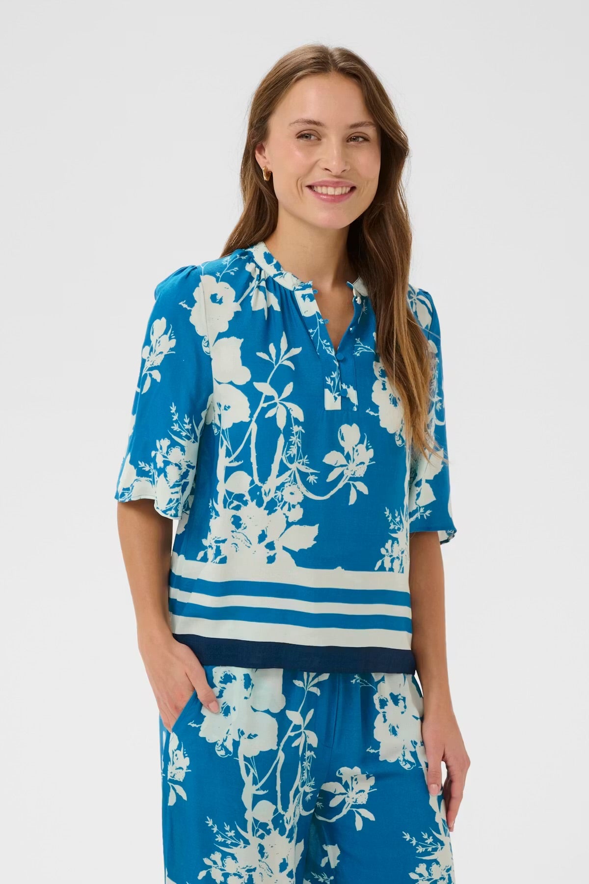 Saint Tropez Flower blouse in Blue Multi