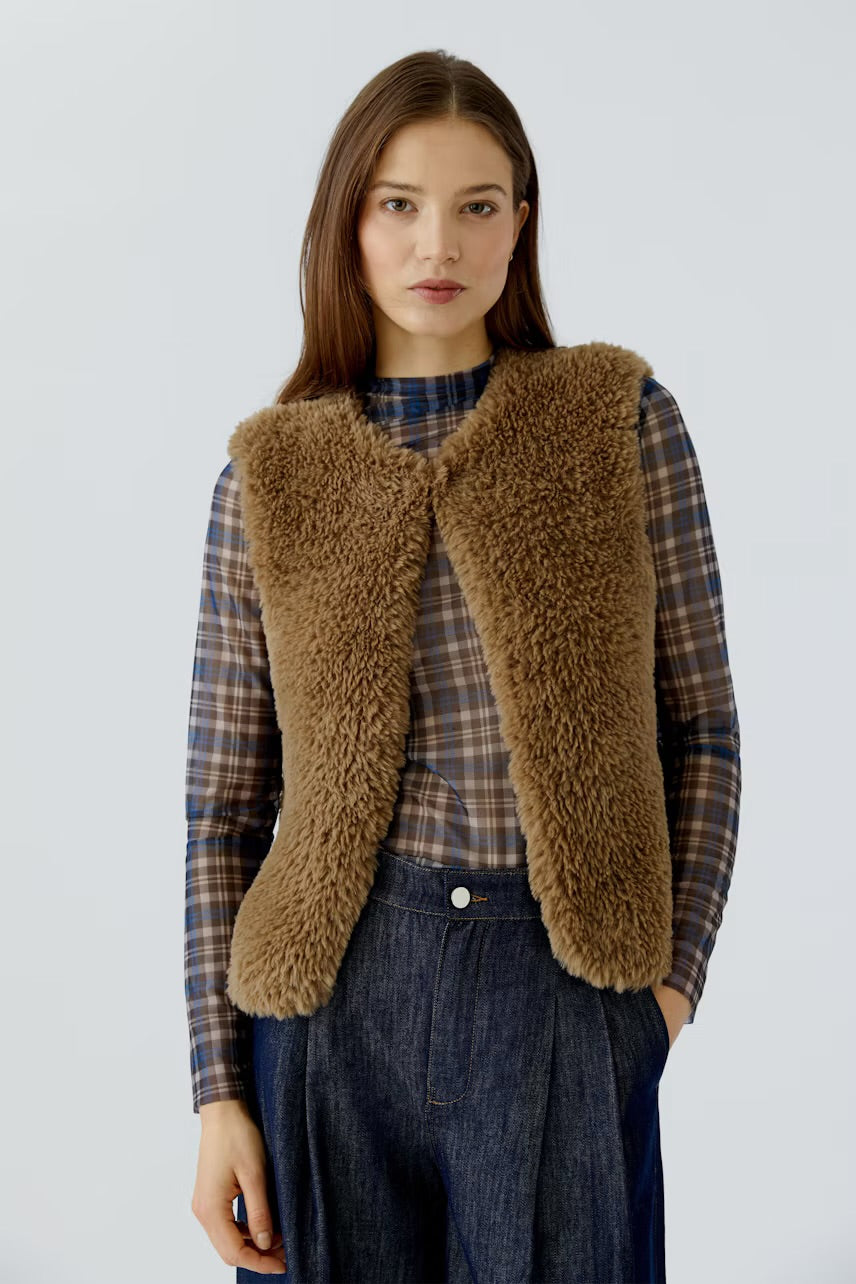 Oui Knitted Waistcoat In Light Rosewood