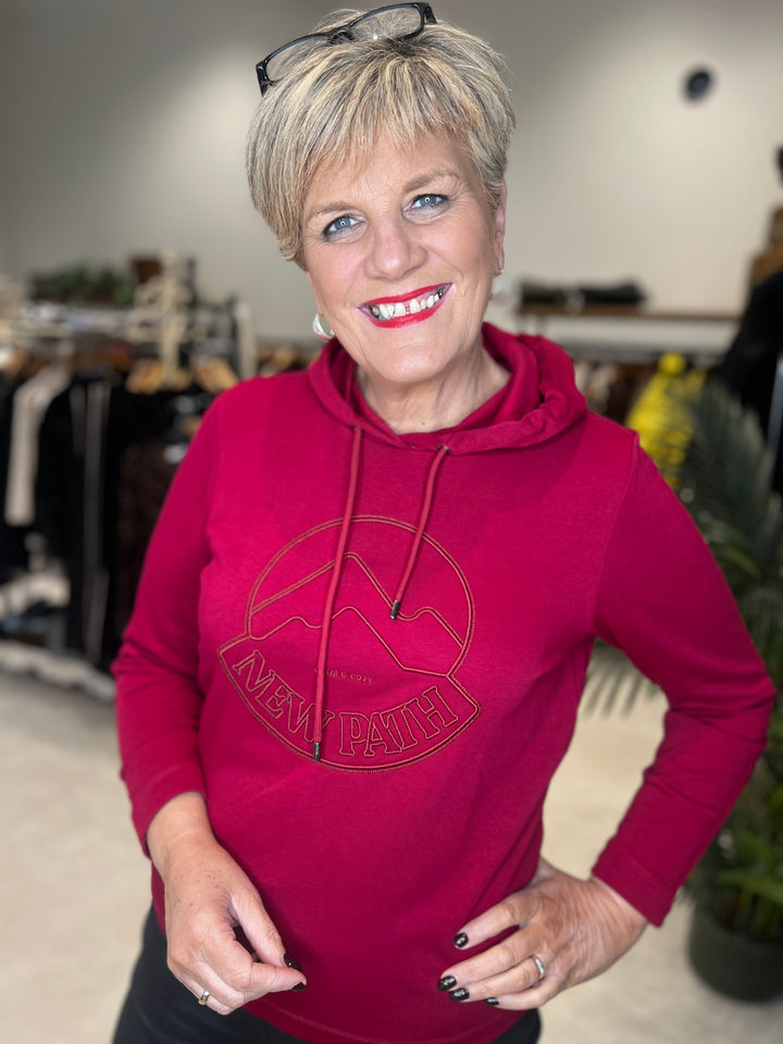 Cecil Embroidery Hoodie In Beaujolais Red