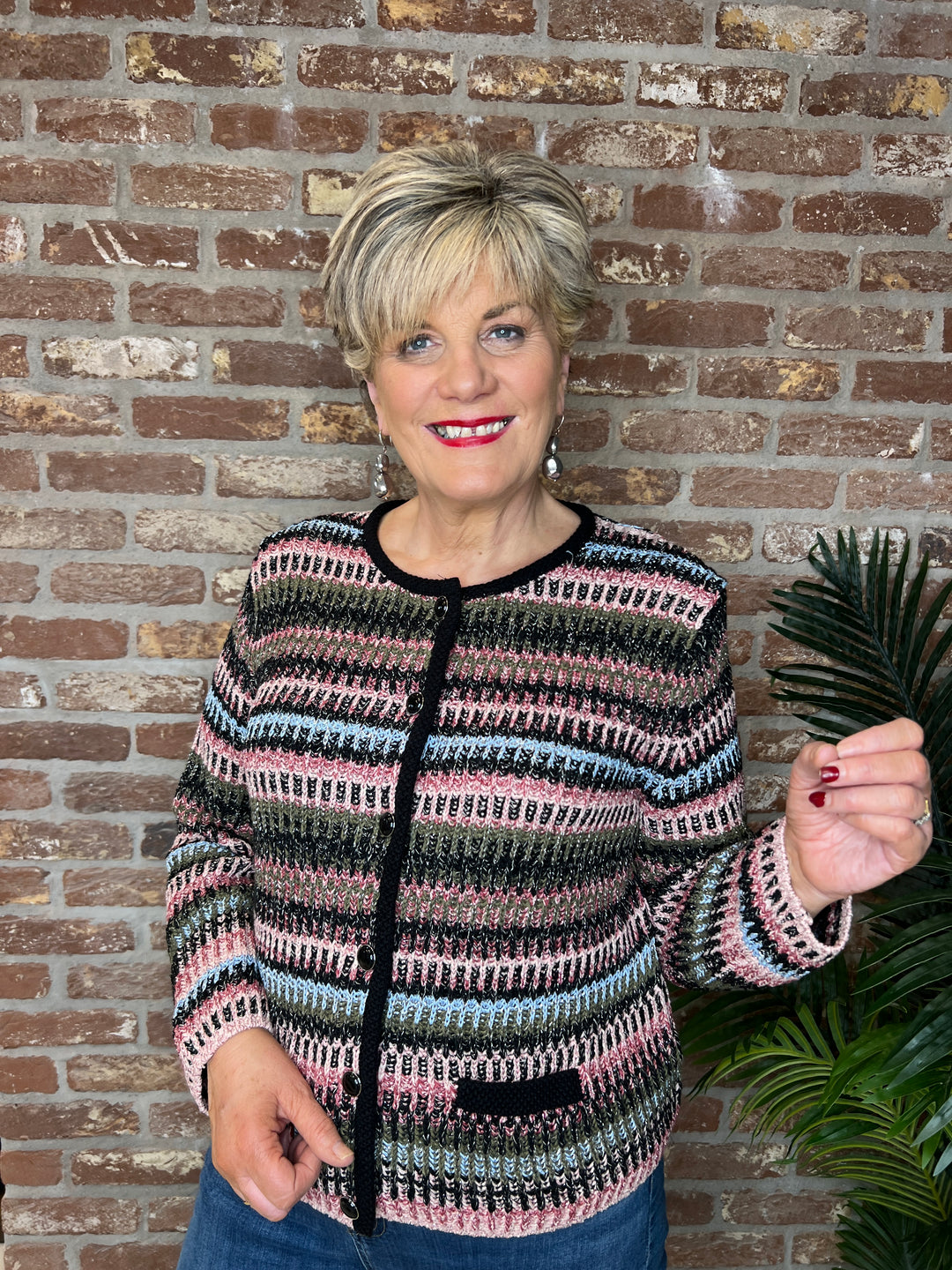 Oui Knit Jacket In black & Red