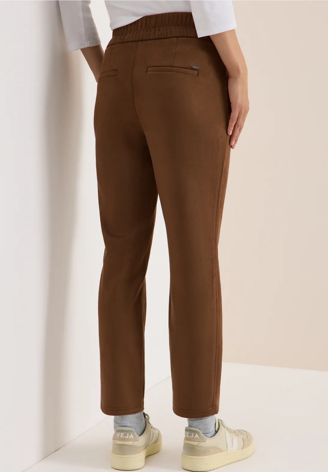 Cecil Tracey Suede Trousers In Mocha Carmel