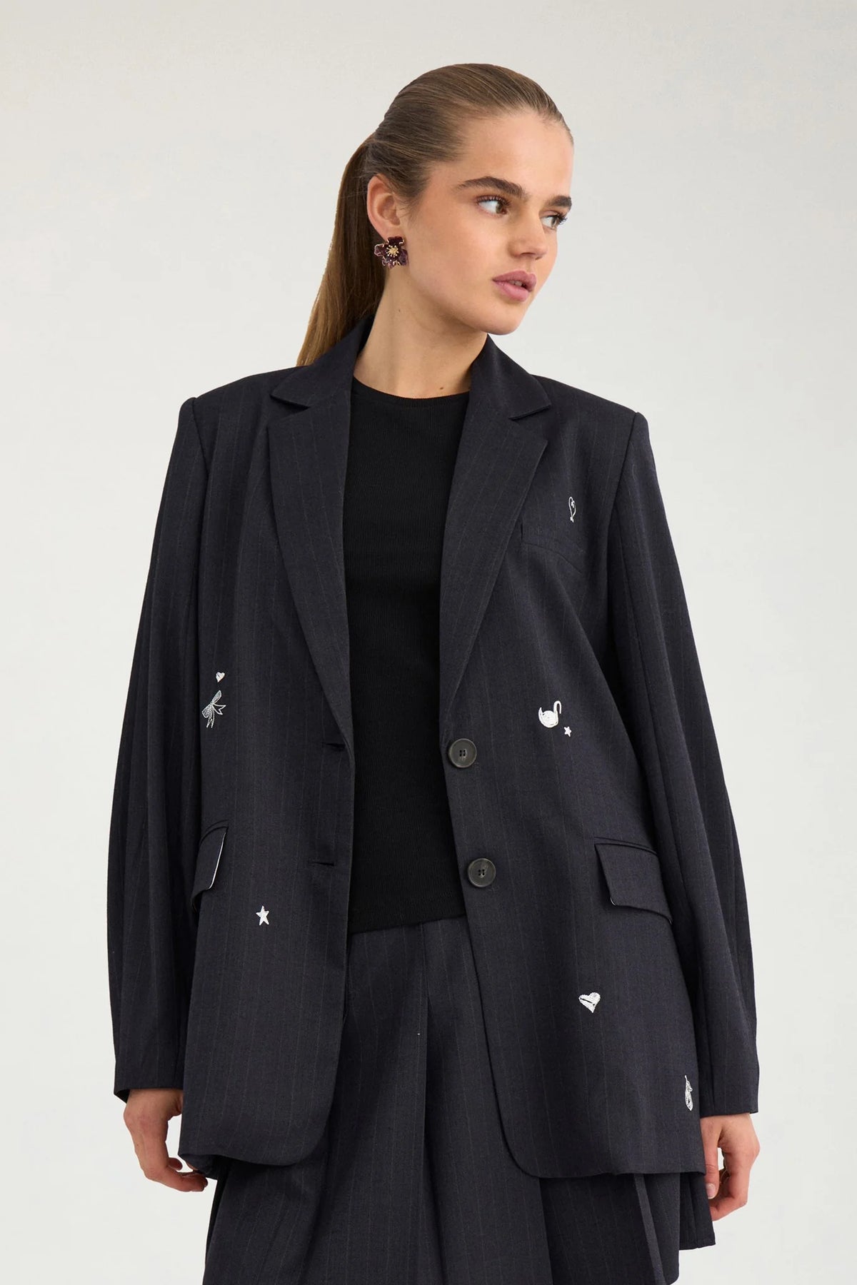 Nulouise oversized embroidery blazer in salute