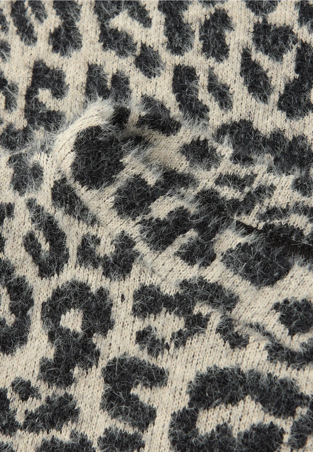 Street One Fluffy Sweatshirt In Soft Beige