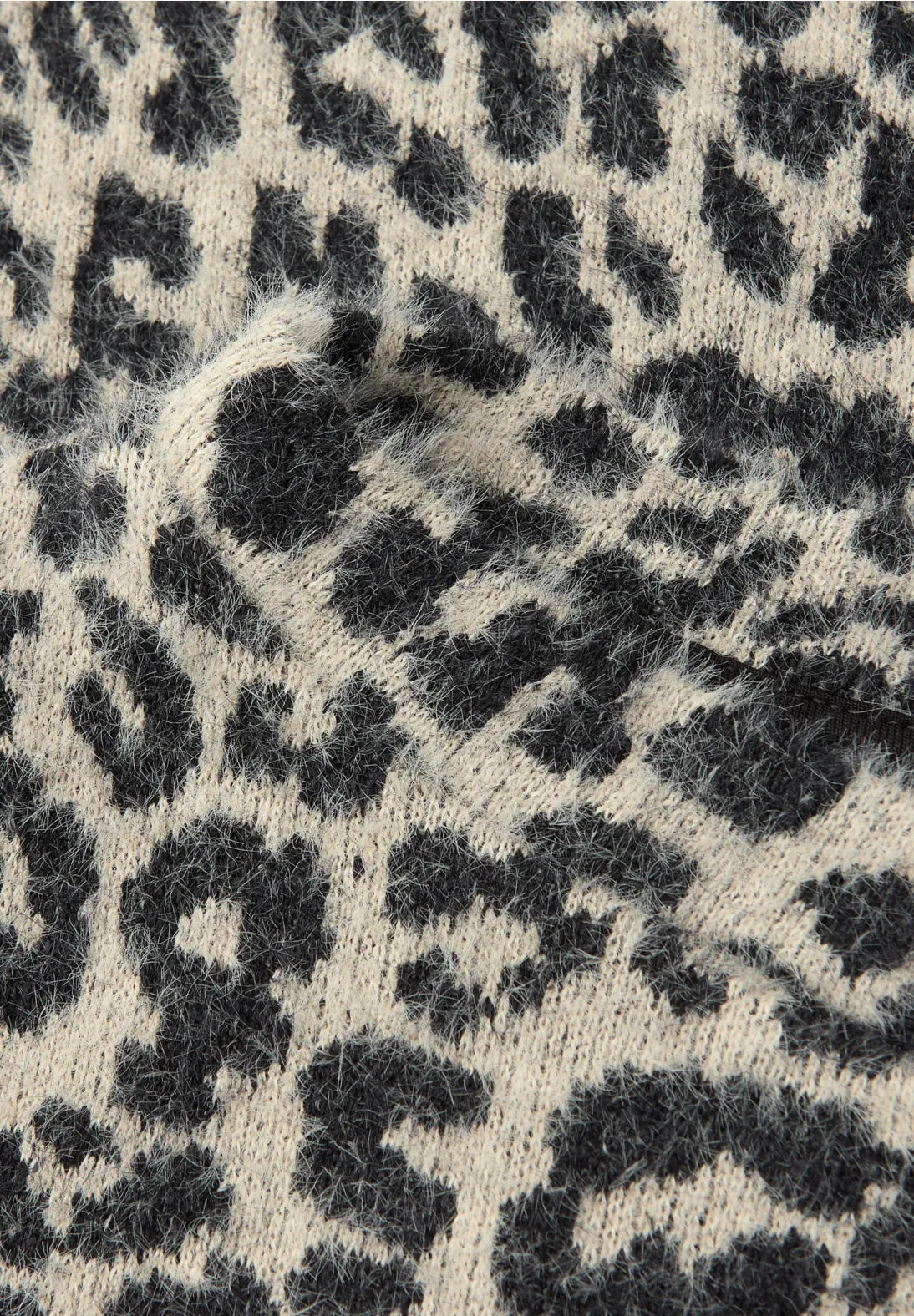 Street One Fluffy Sweatshirt In Soft Beige