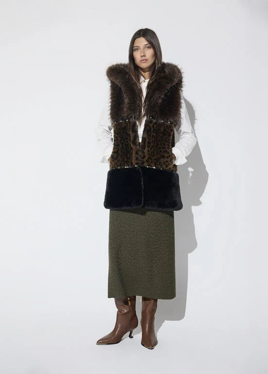 Animal print gilet with studs in brown & black