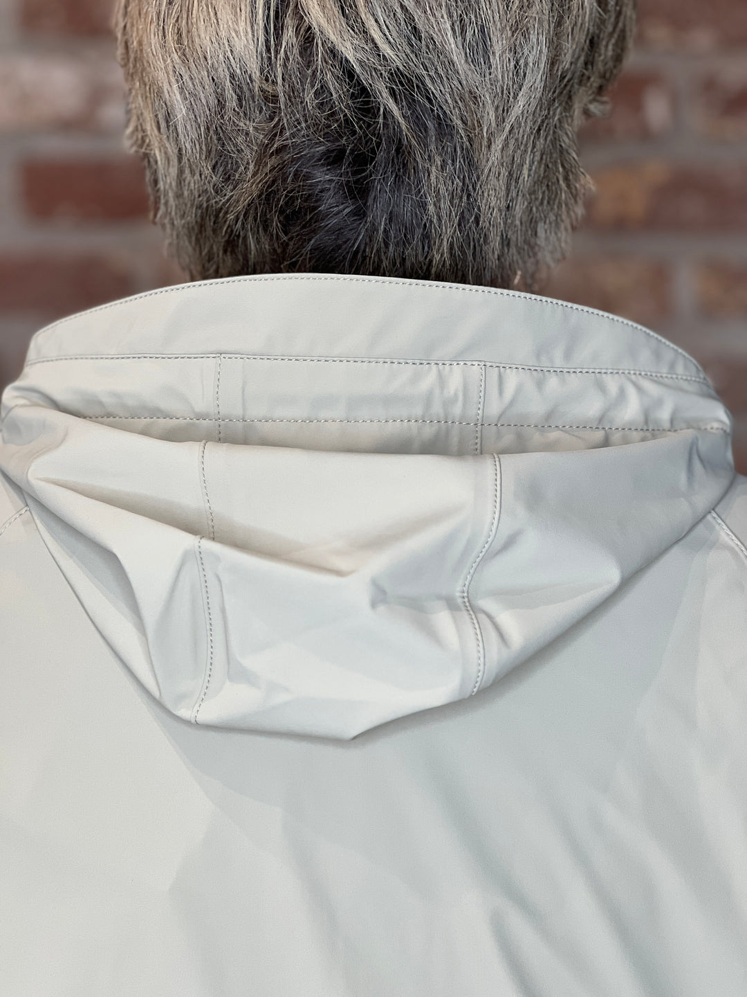 Tanta Nebo Lightweight Raincoat in stone grey