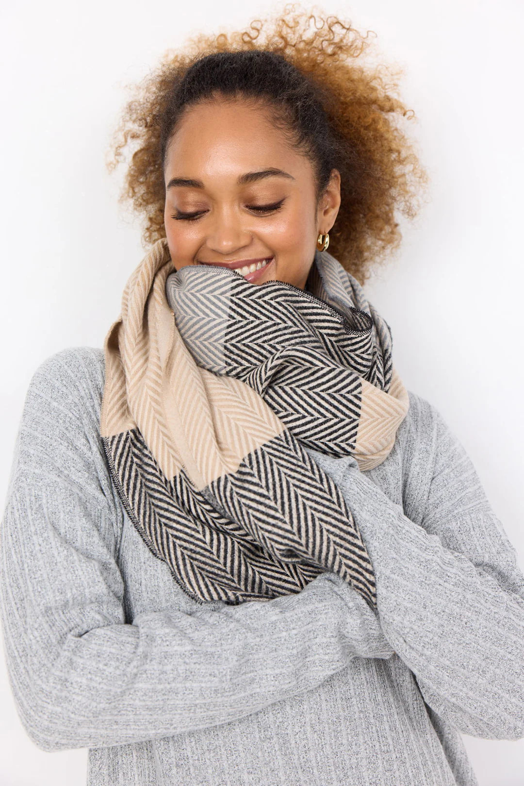 Soya Concept Ilsebet Scarf In Sand Multi