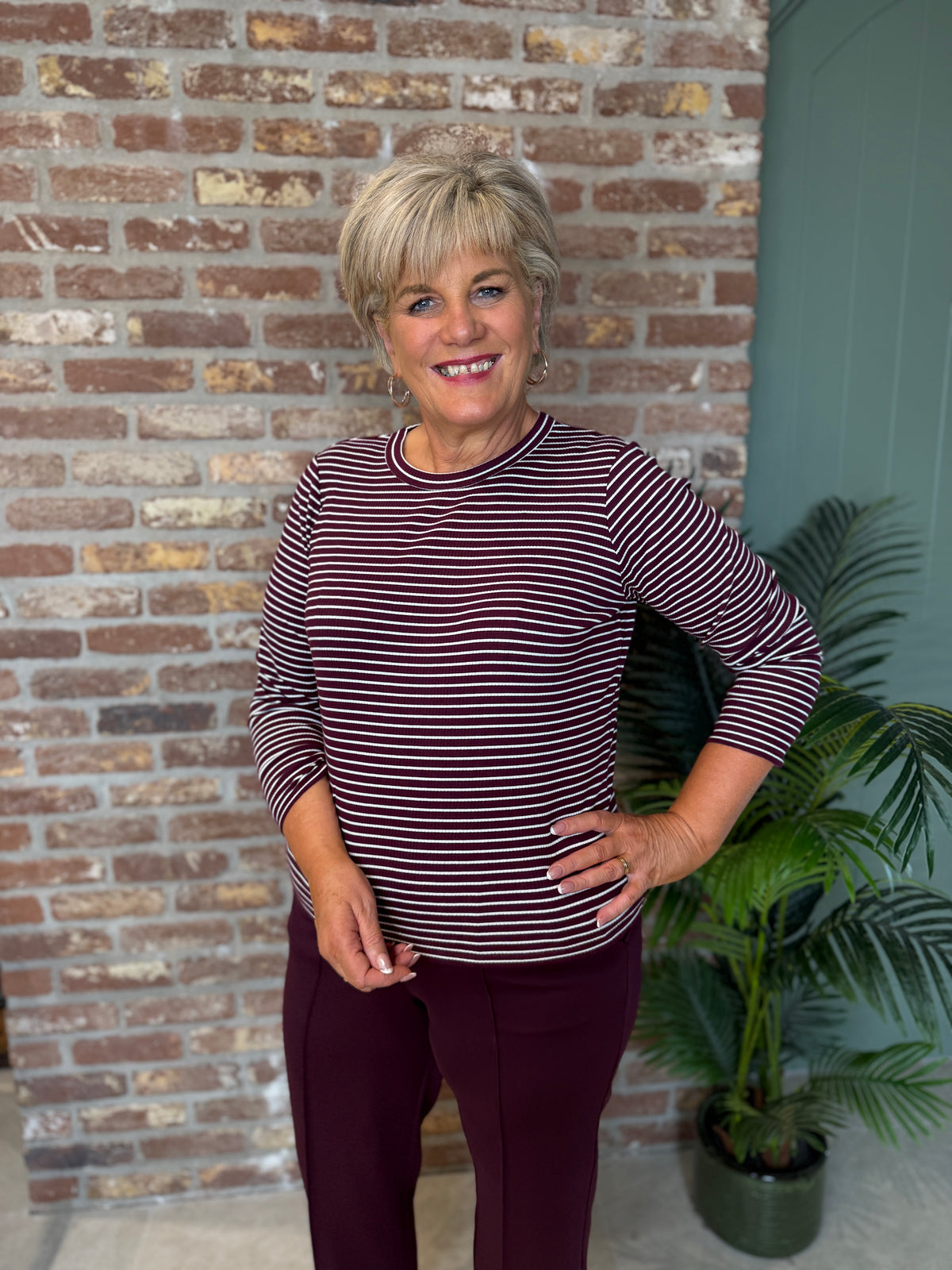 Striped top in dark red & white