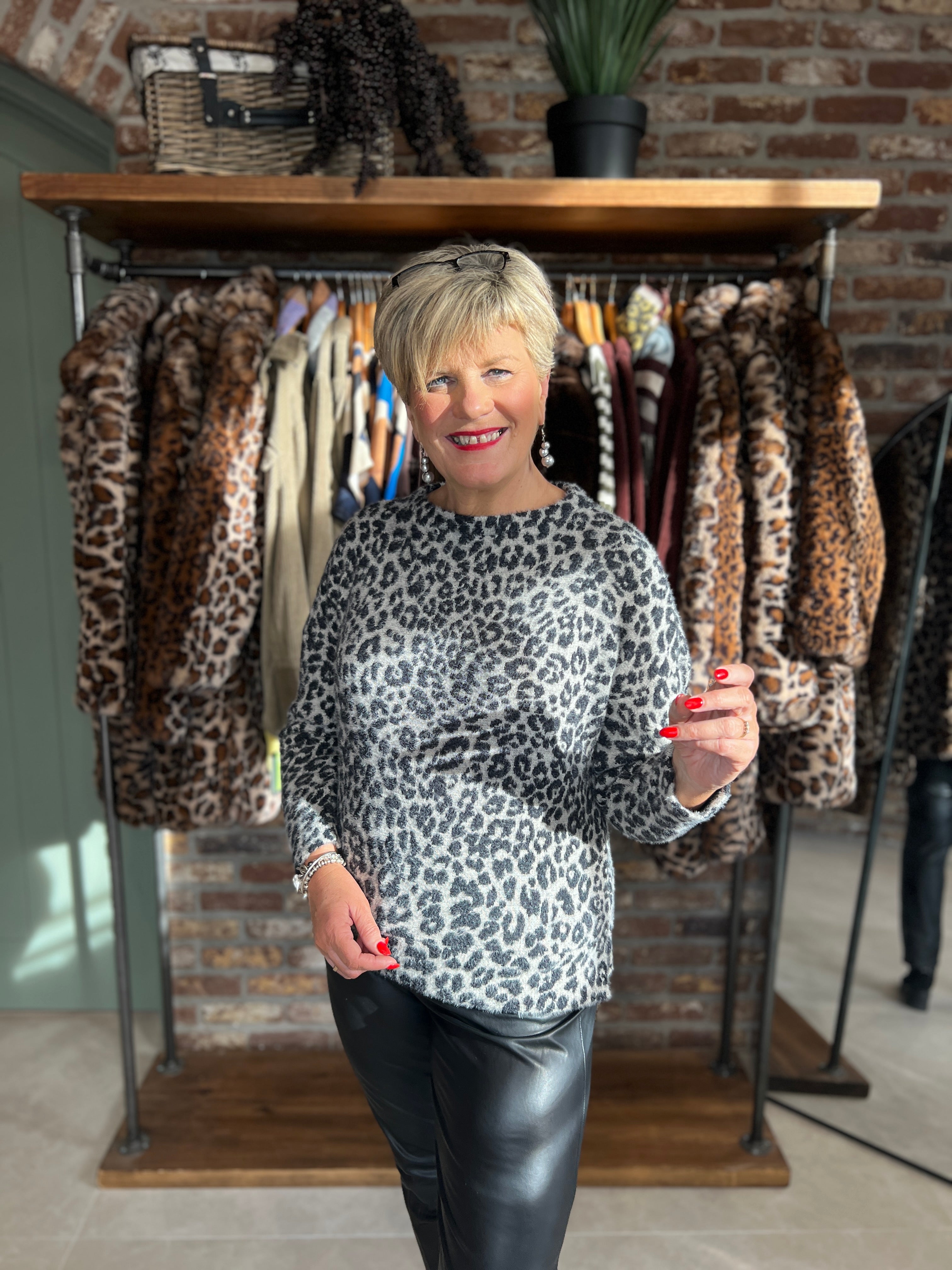 Street One Fluffy Sweatshirt In Soft Beige