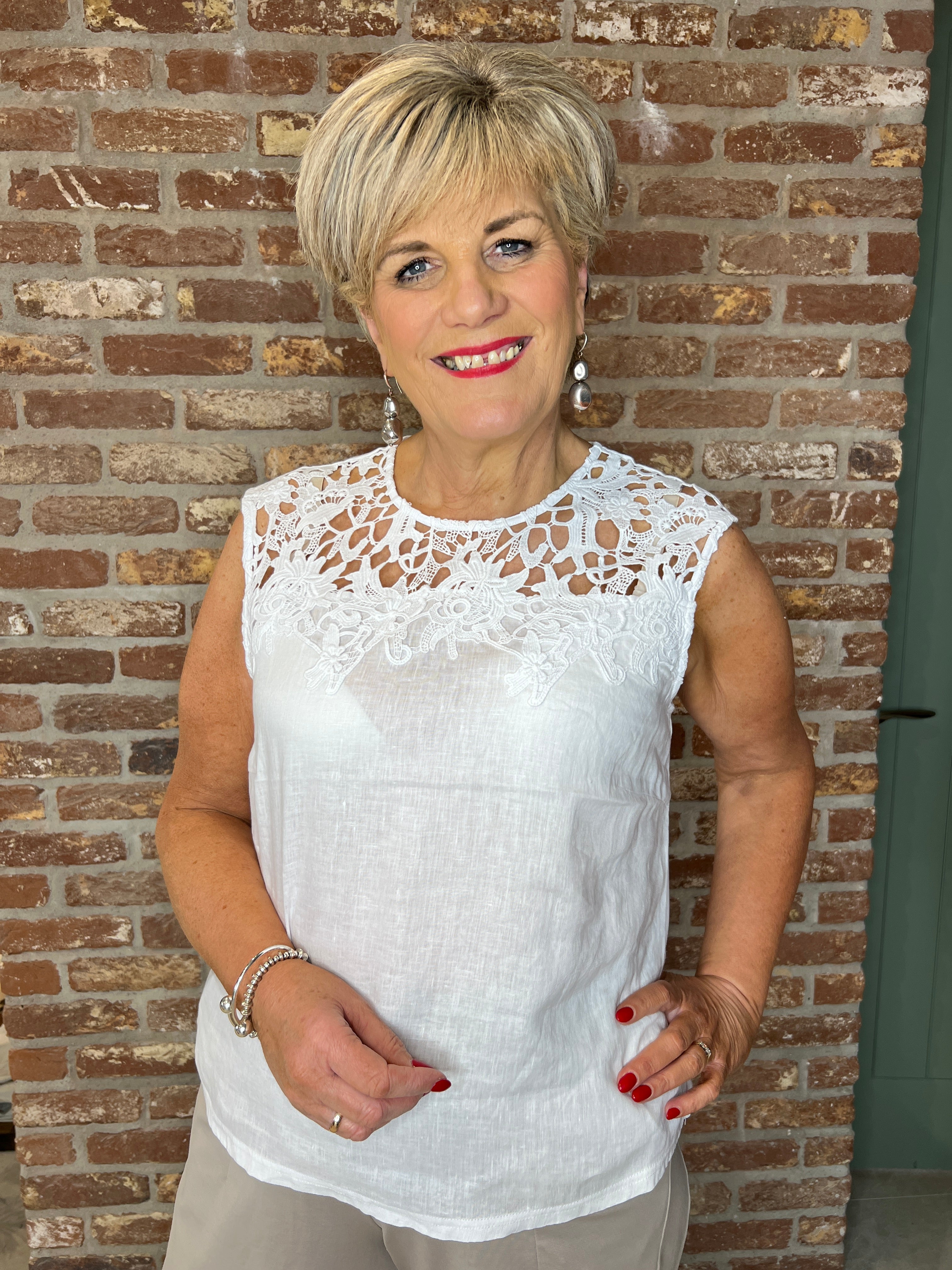 Oui Open Work Top In White