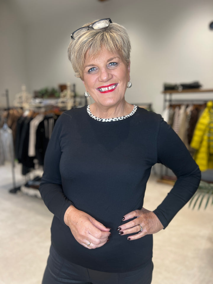 Street One Top With Leo Detail In Black