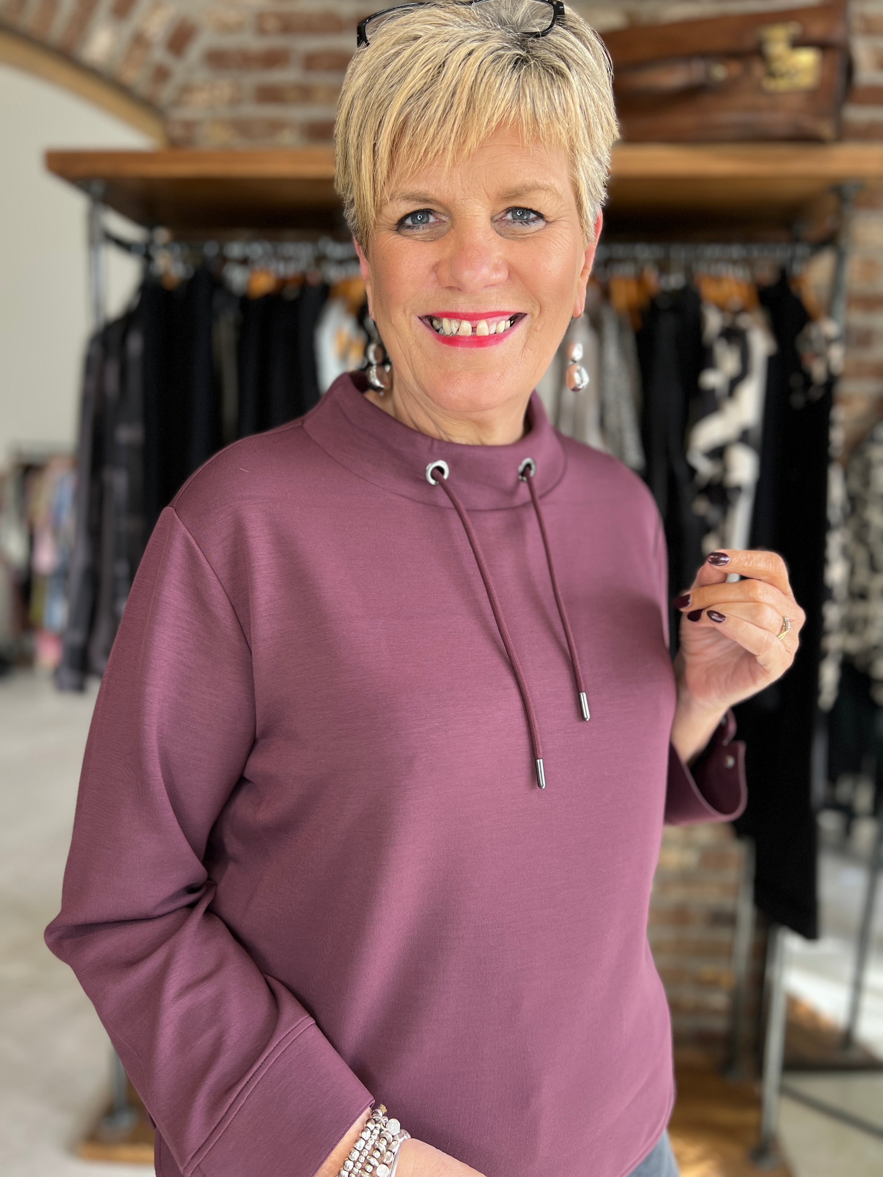Monari Sweatshirt With Stand up Collar In Bordeaux