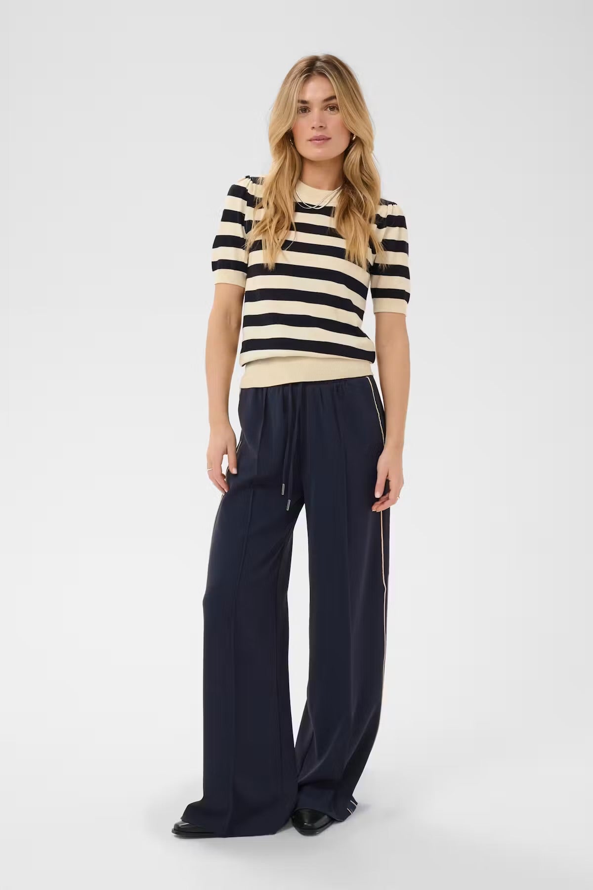 Striped pullover in navy & cream