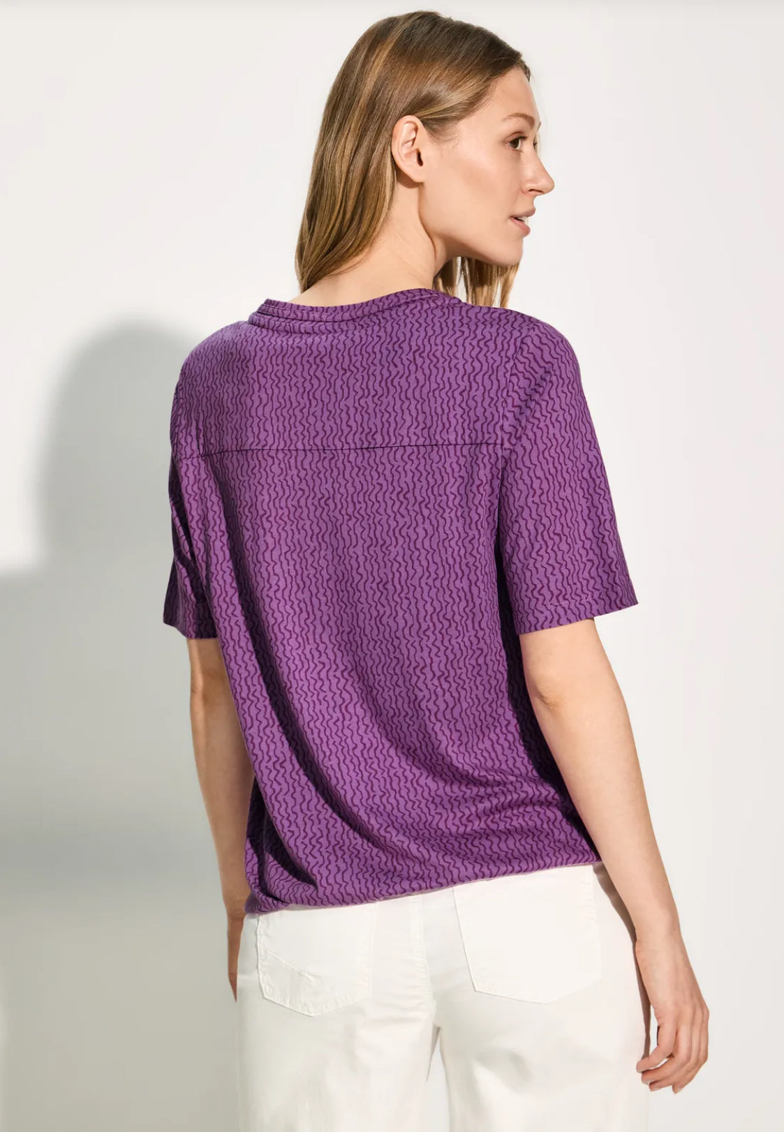 Cecil Minimal Print Top In Iced Violet