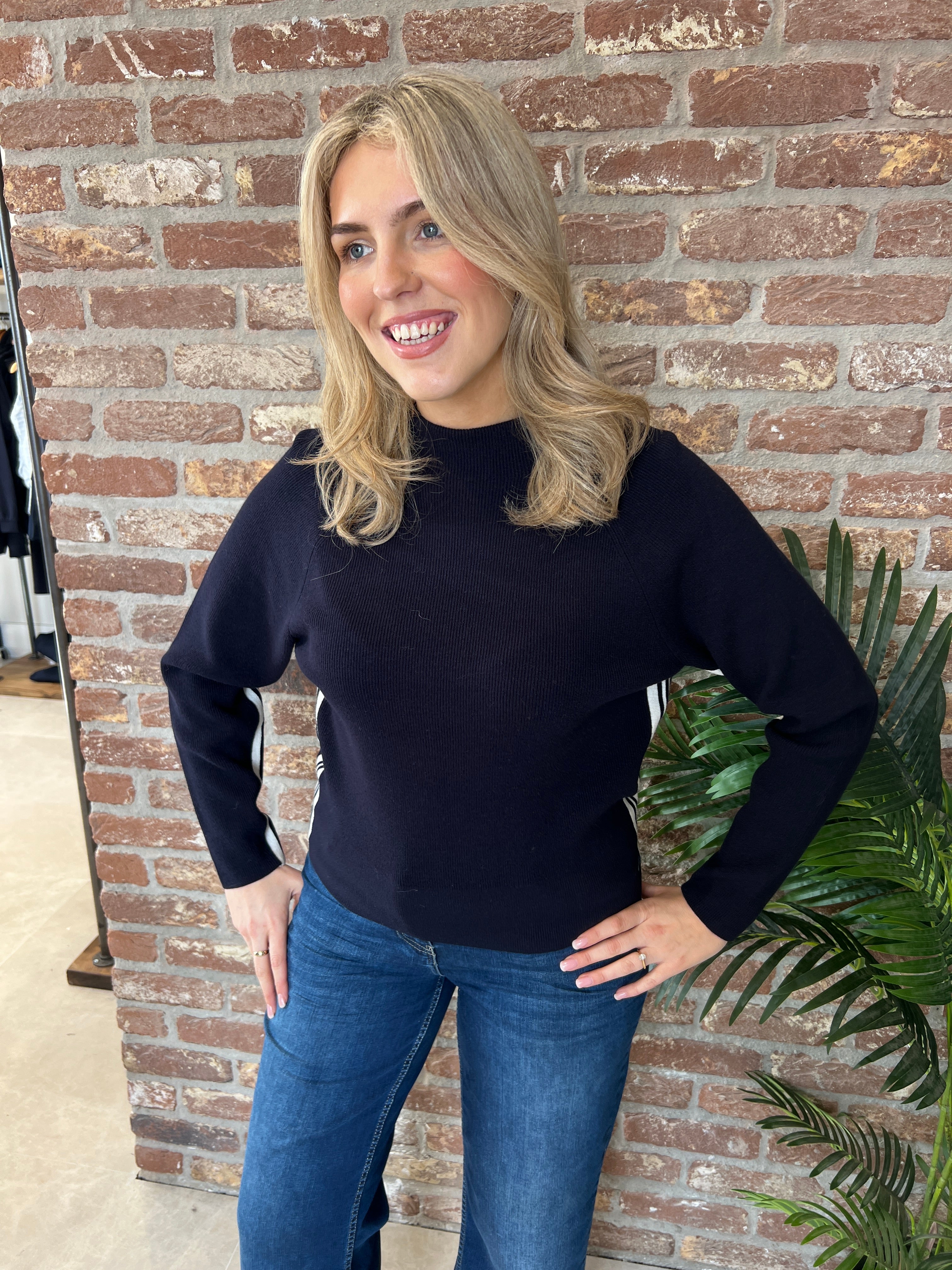 Oui Pullover With Stripe In Navy