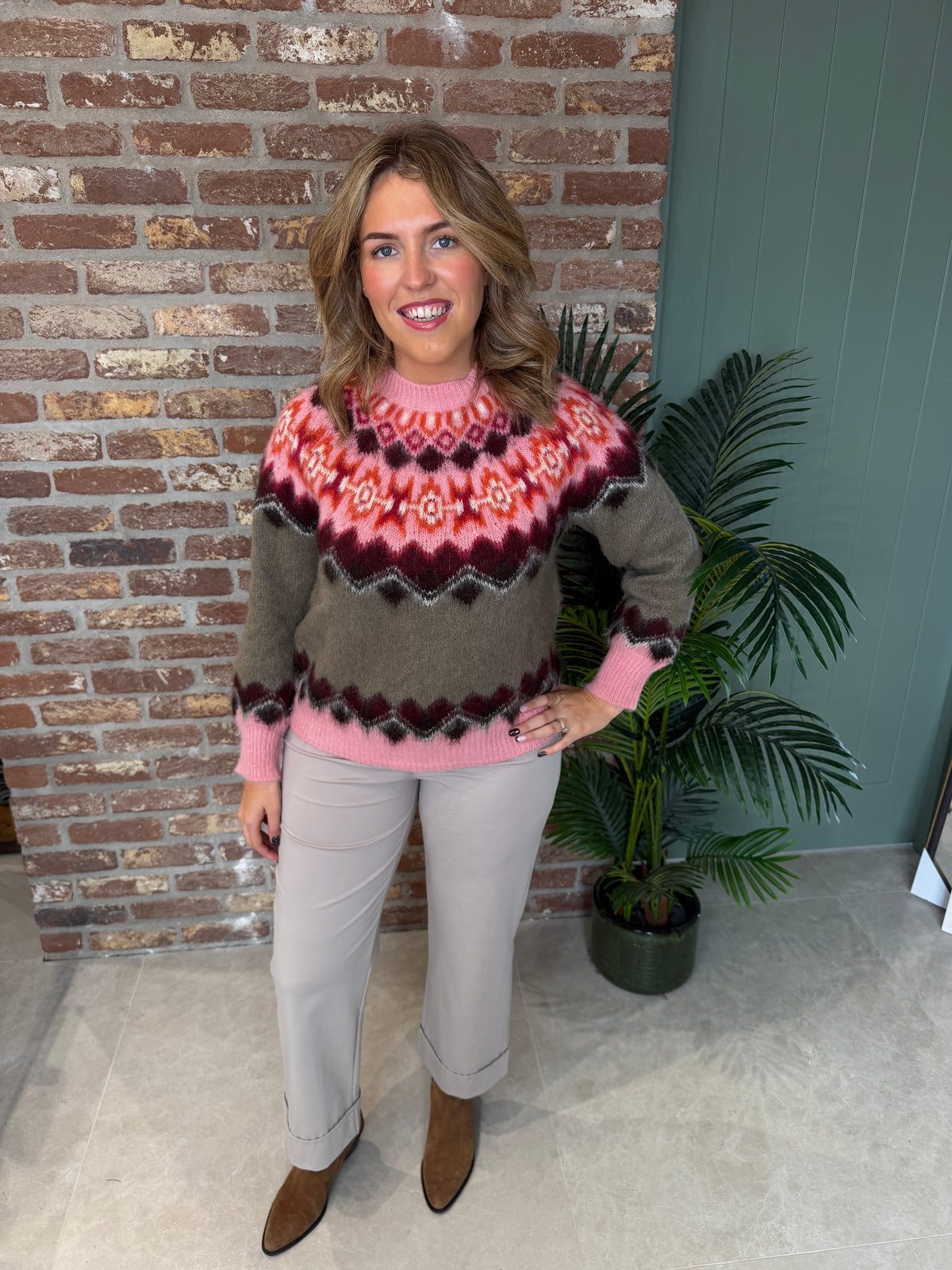 Norwegian pattern pullover in light brown rose