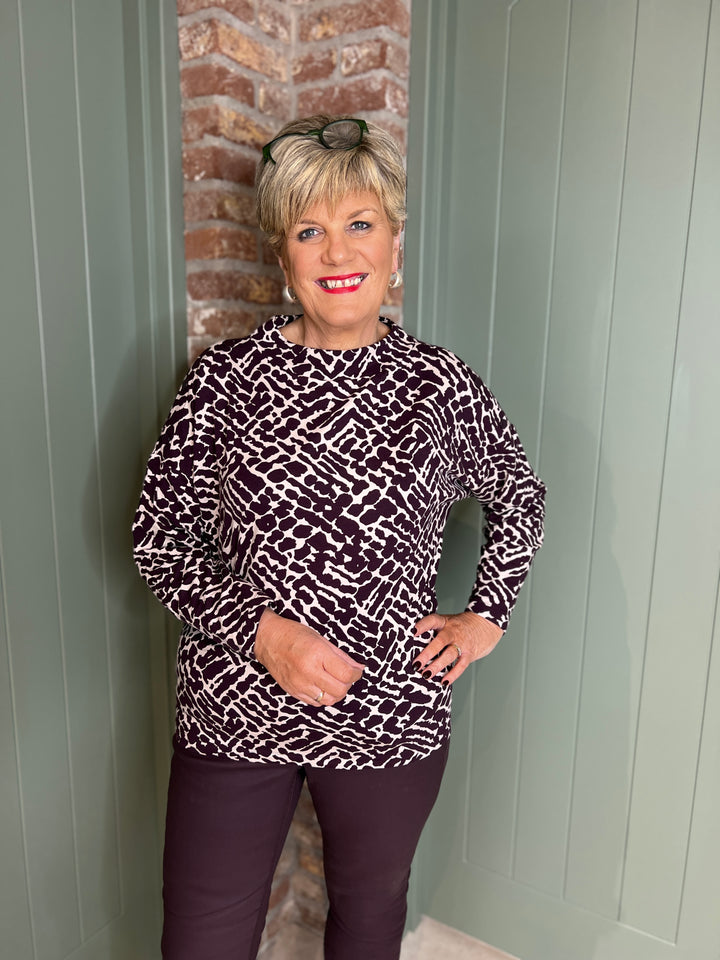 Cecil Buttoned Funnel Top In Eggplant Red