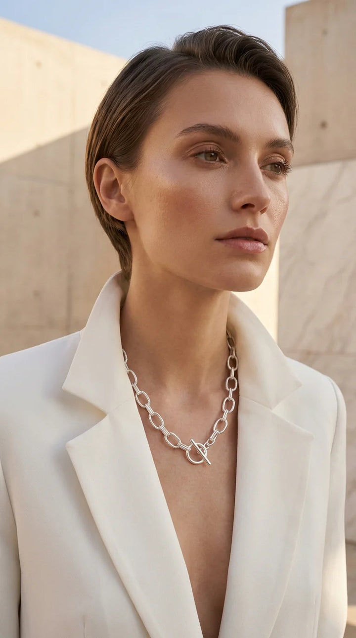 Envy short link t-bar necklace in silver