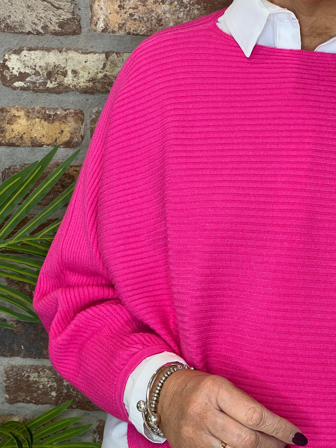 Deck By Decollage Layering Knit In Fuchsia