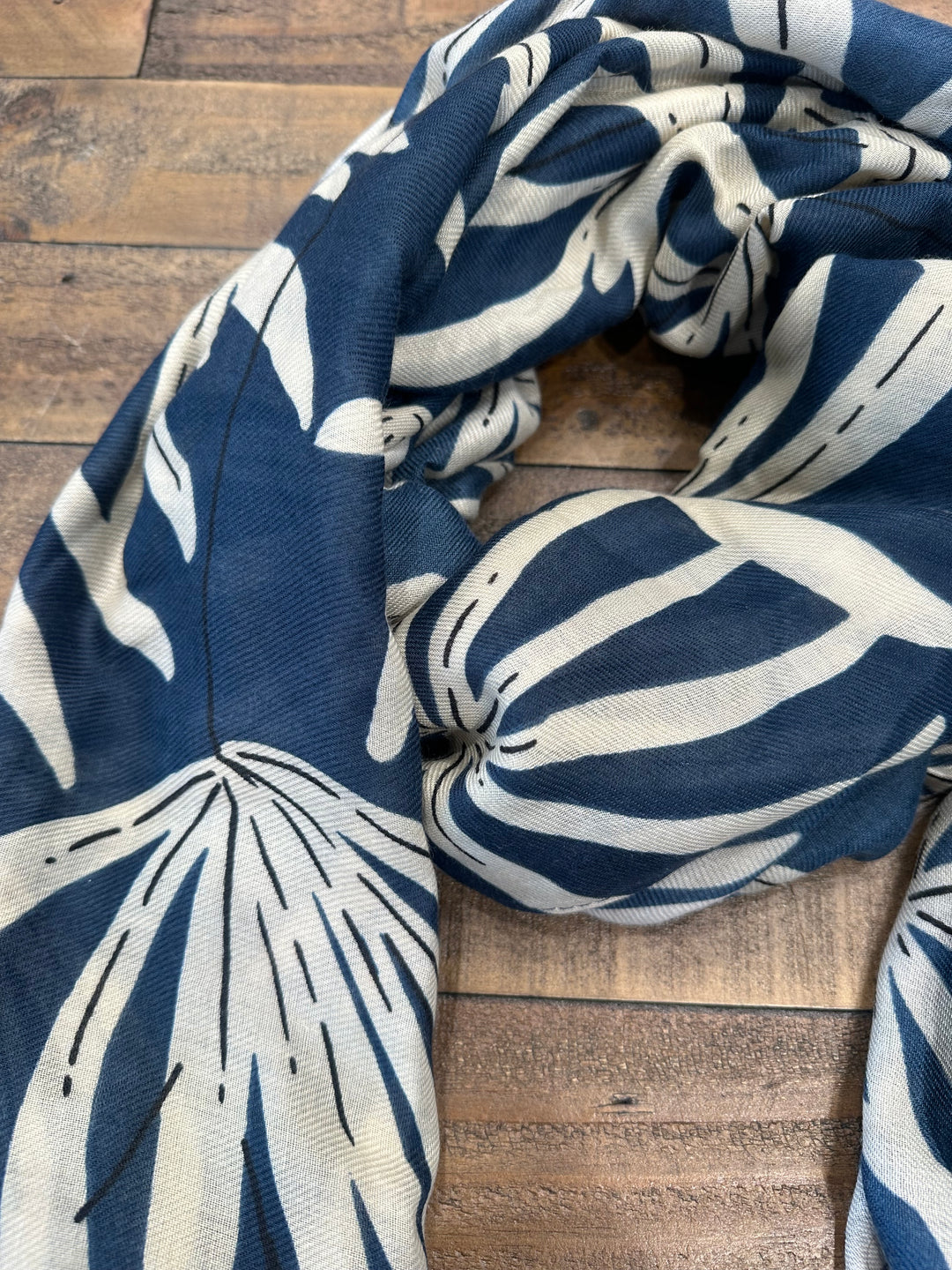Amelia Floral Burst Print Scarf In Navy