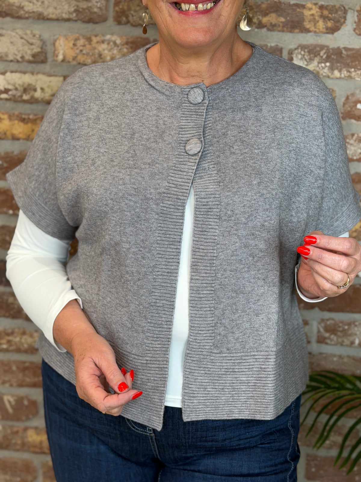 Buttoned cardigan in pearl grey