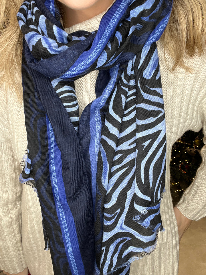 Amelia zebra printScarf In blue