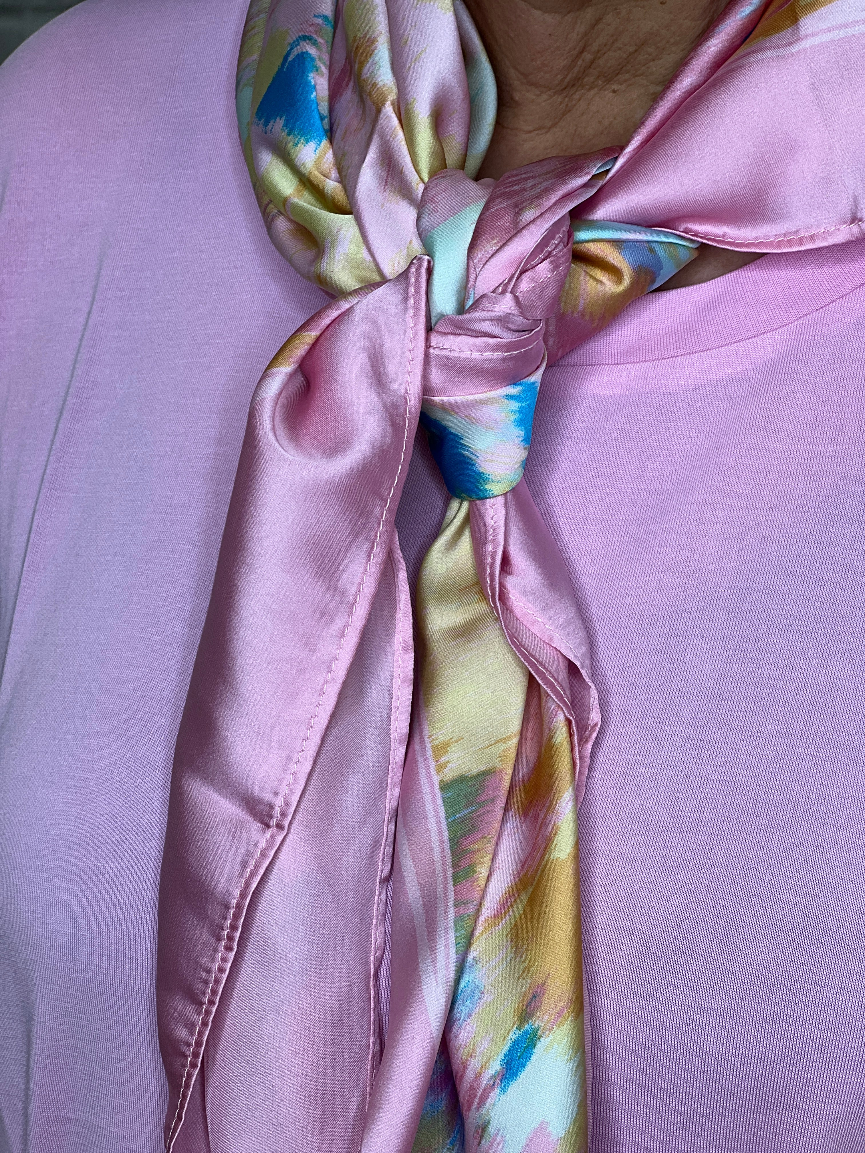 Culture Cubanda Scarf In yellow & pink abstract