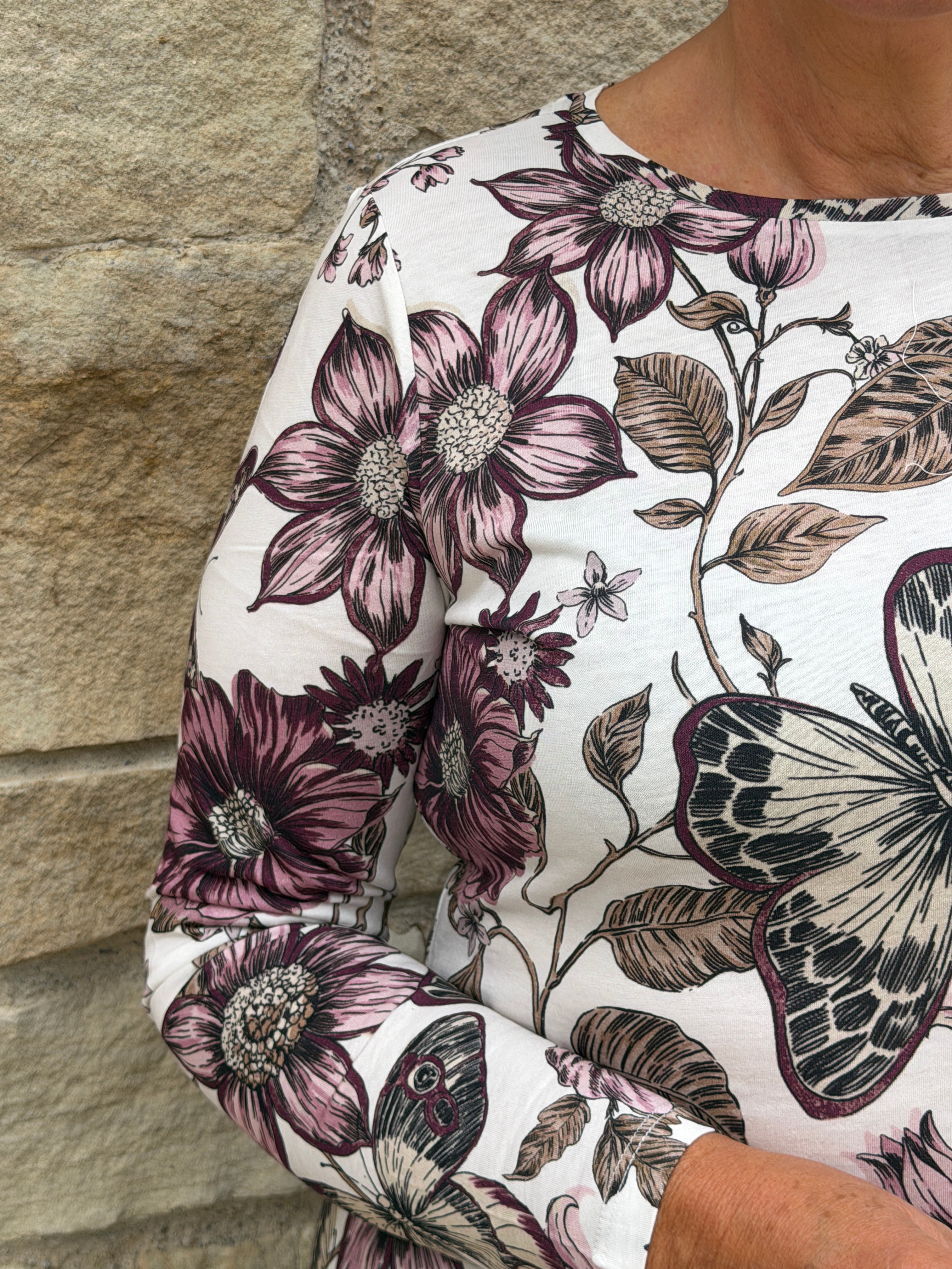 Monari Floral Top In Antique White
