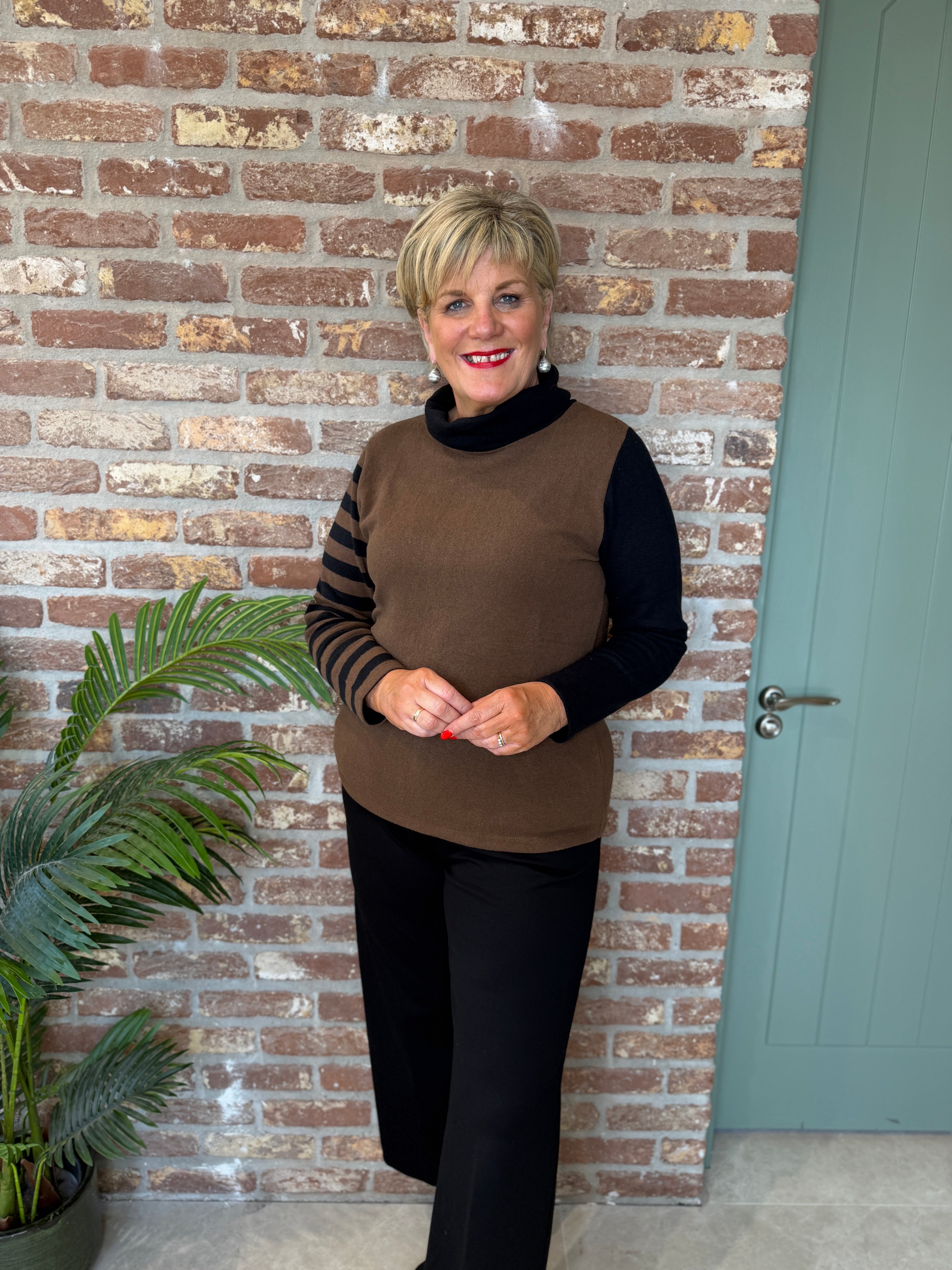 Colour block stripe fleece top in brown & black