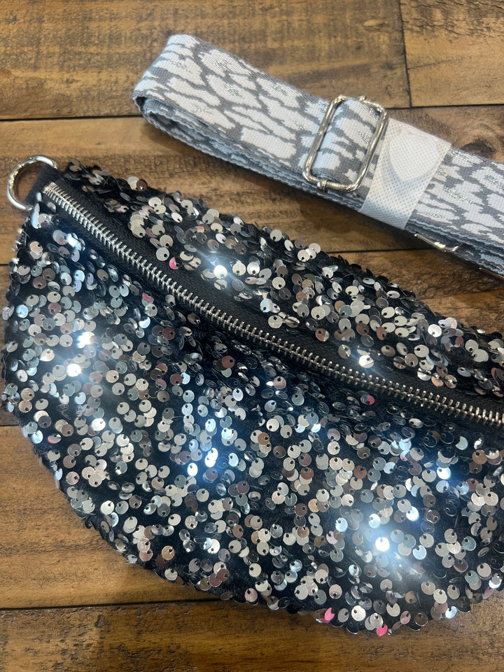 Eliza Gracious Sparkle Bag in Silver