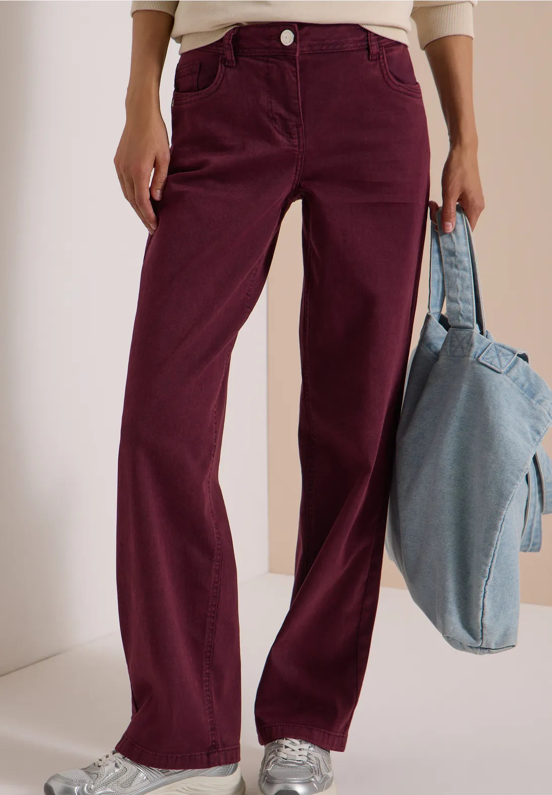 Neele Straight leg jeans In Red Wine