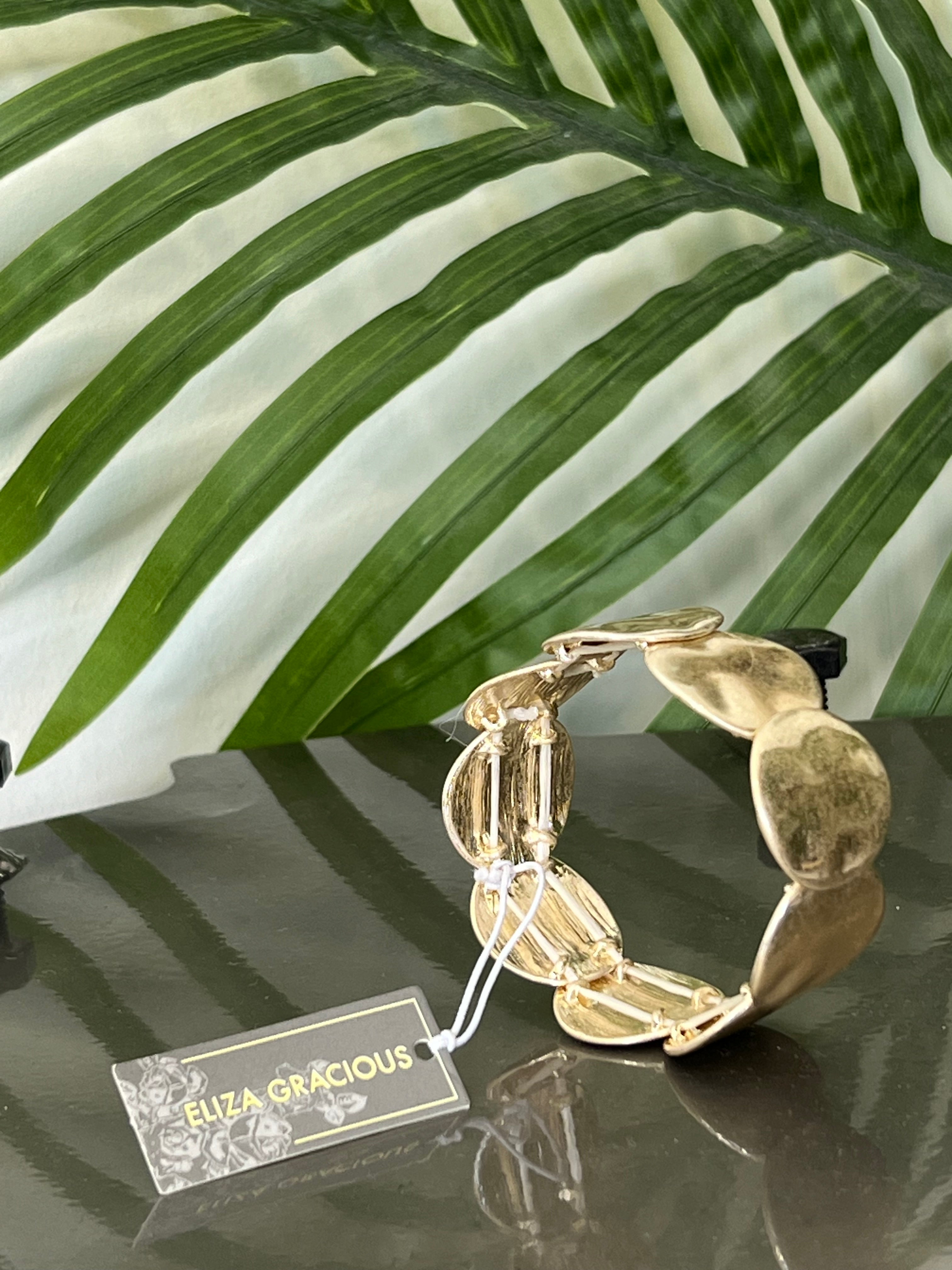 Eliza Gracious Circular Link Bracelet In Gold