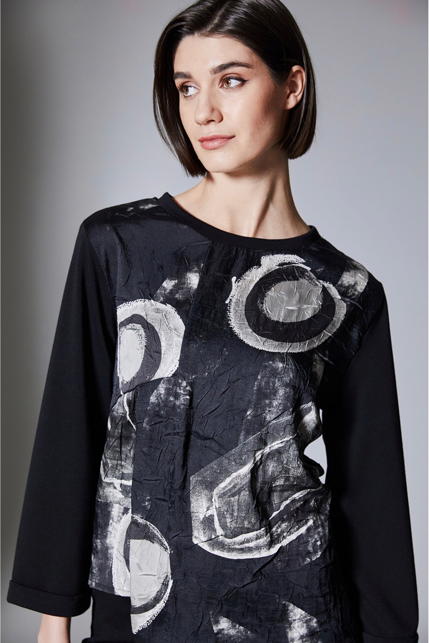 Peruzzi Ultra Print Top In Black