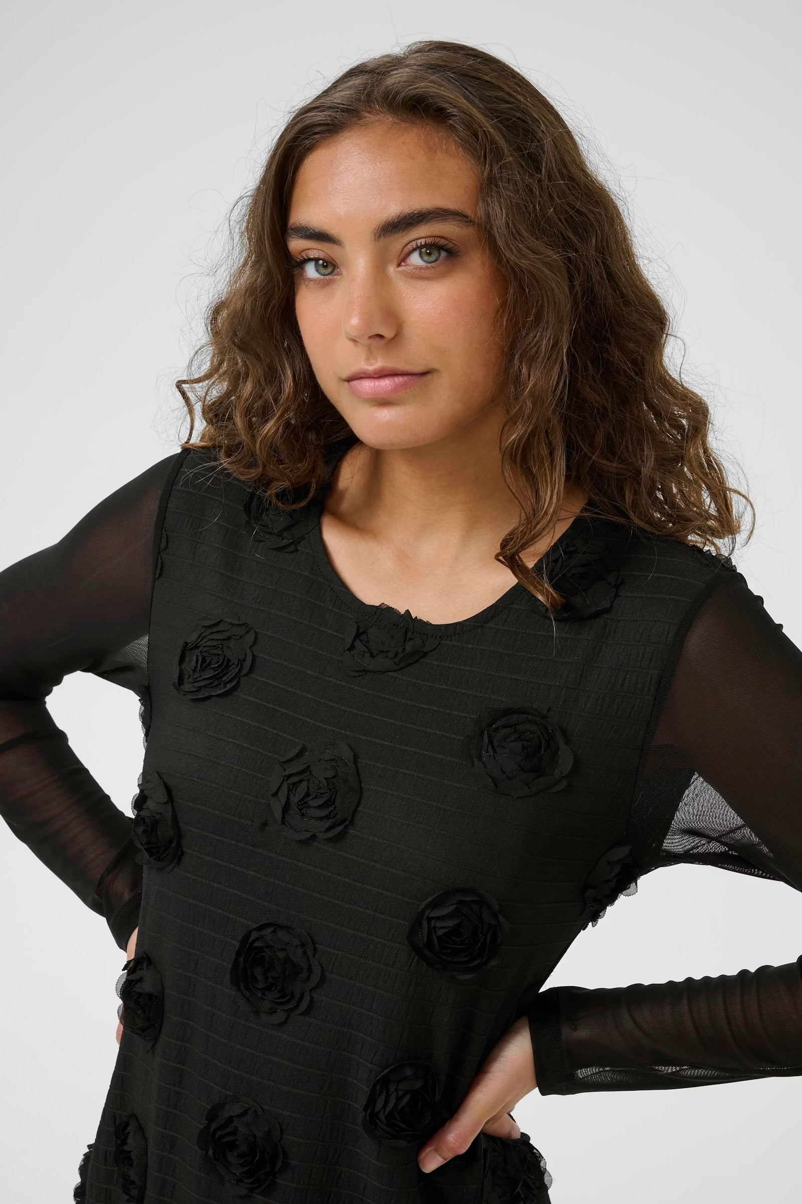 Culture Floral Details Dress In Black