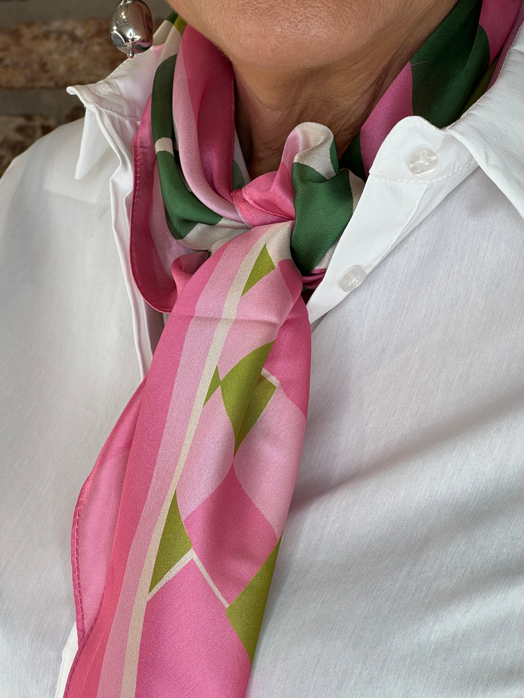Pipa Shapes Neck Silk Scarf In Pink & Green