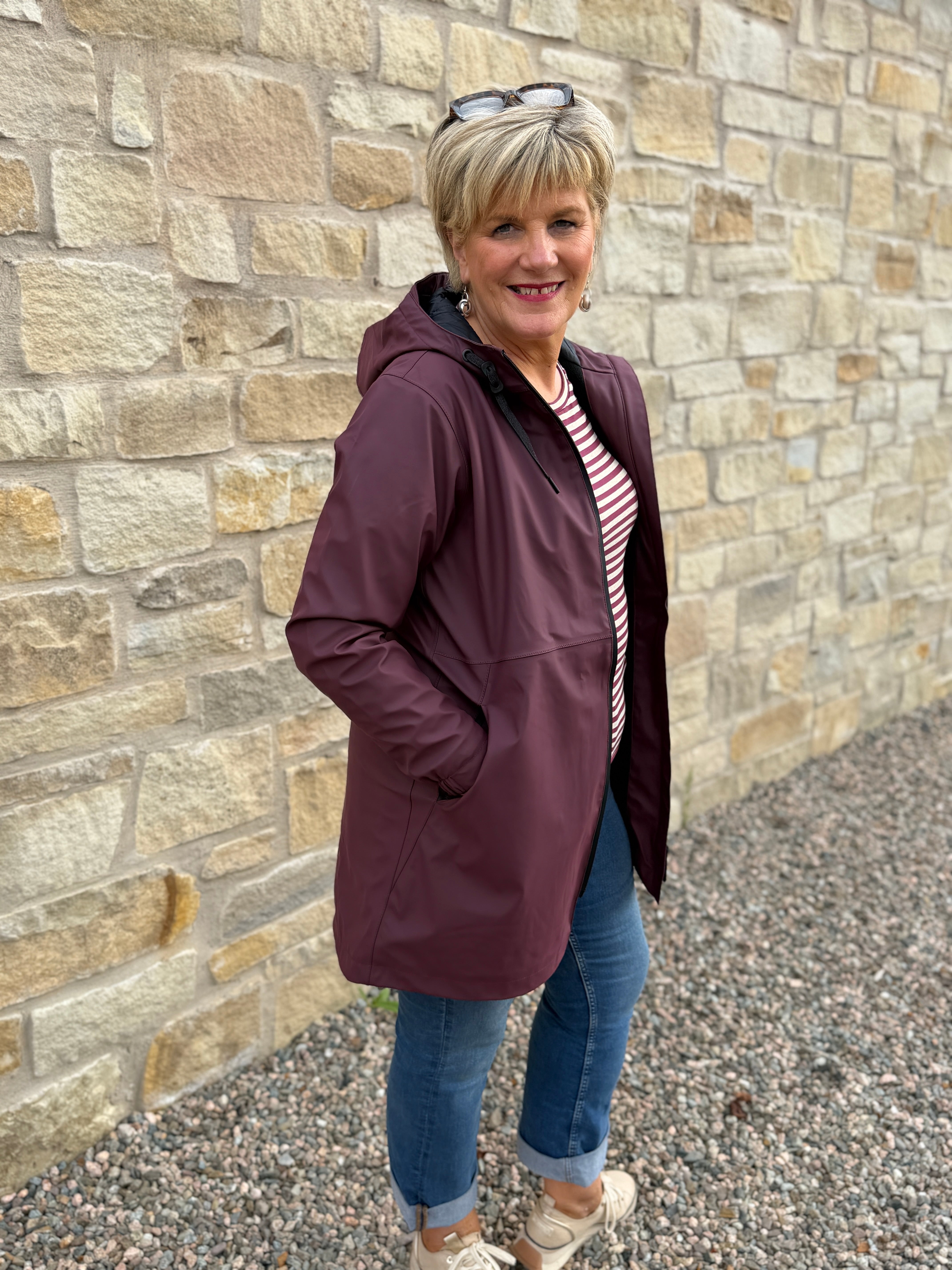 vand raincoat in fig