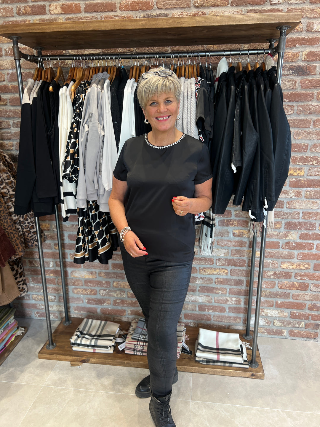 Peruzzi Diamanté Top In Black