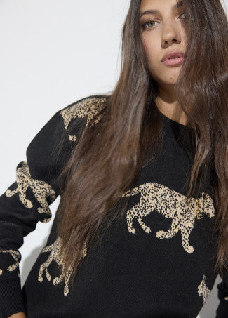 Jacquard leopard pullover in black & brown