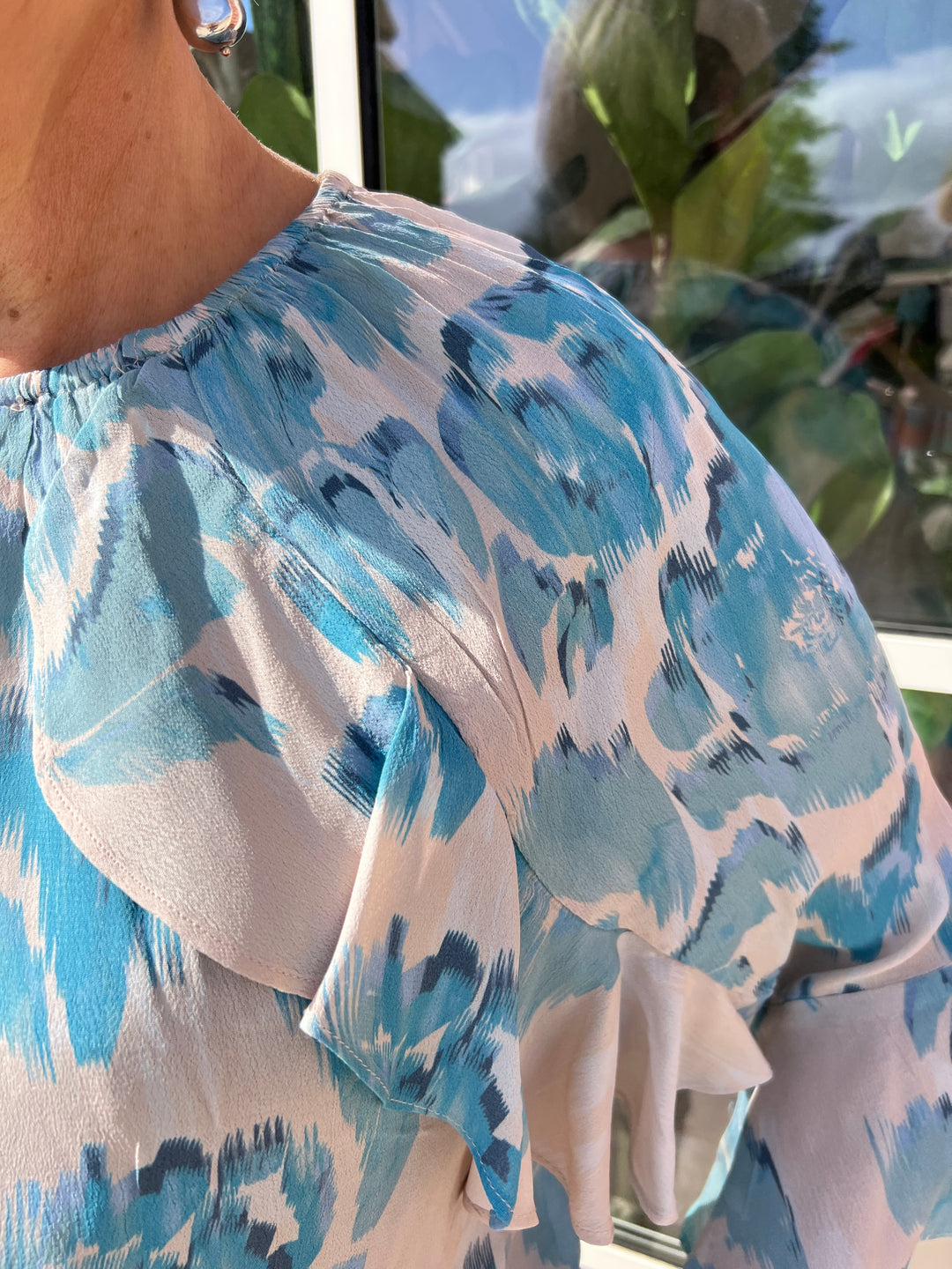 Saint Tropez shaded floral blouse In Blue