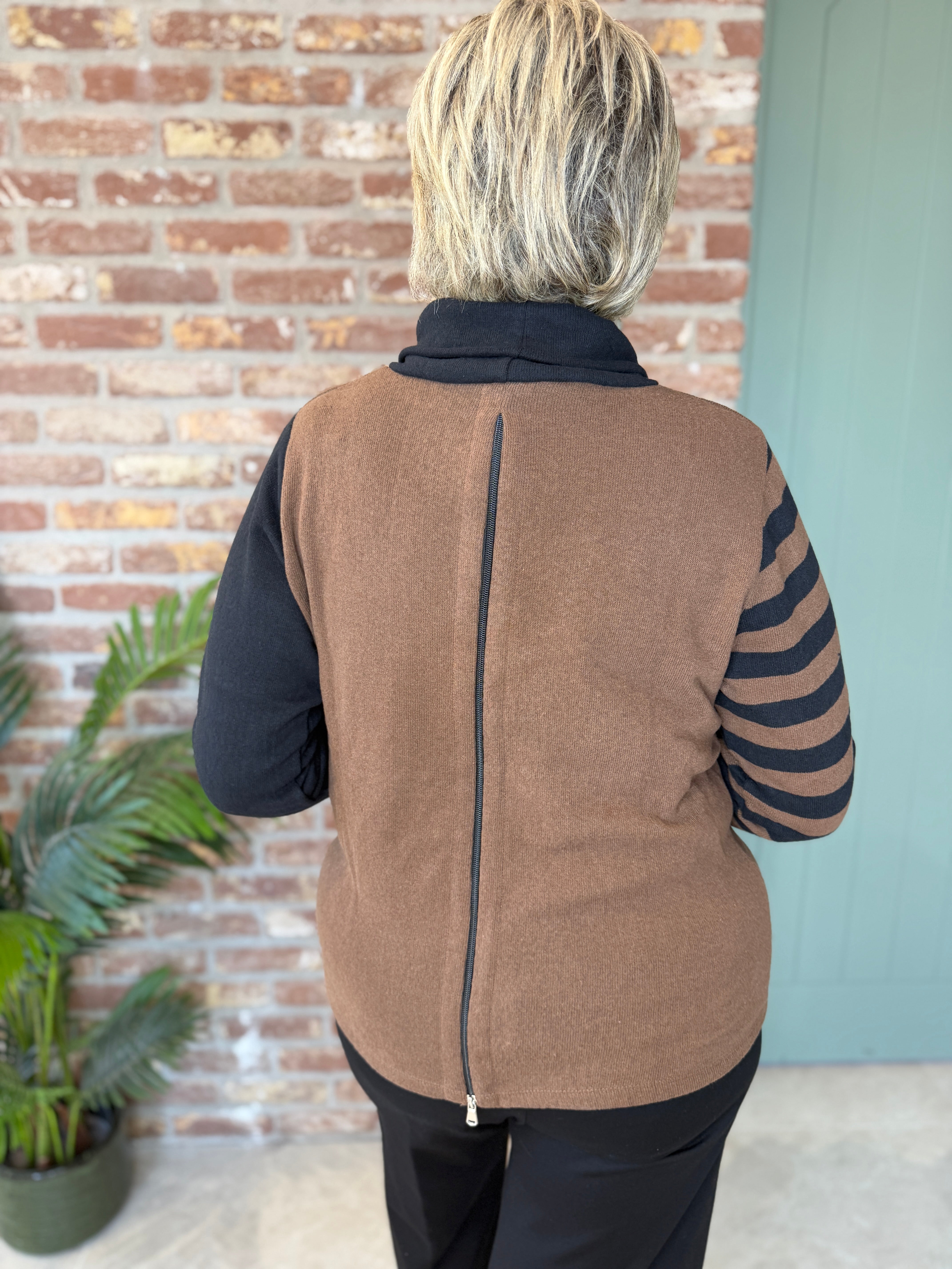Colour block stripe fleece top in brown & black