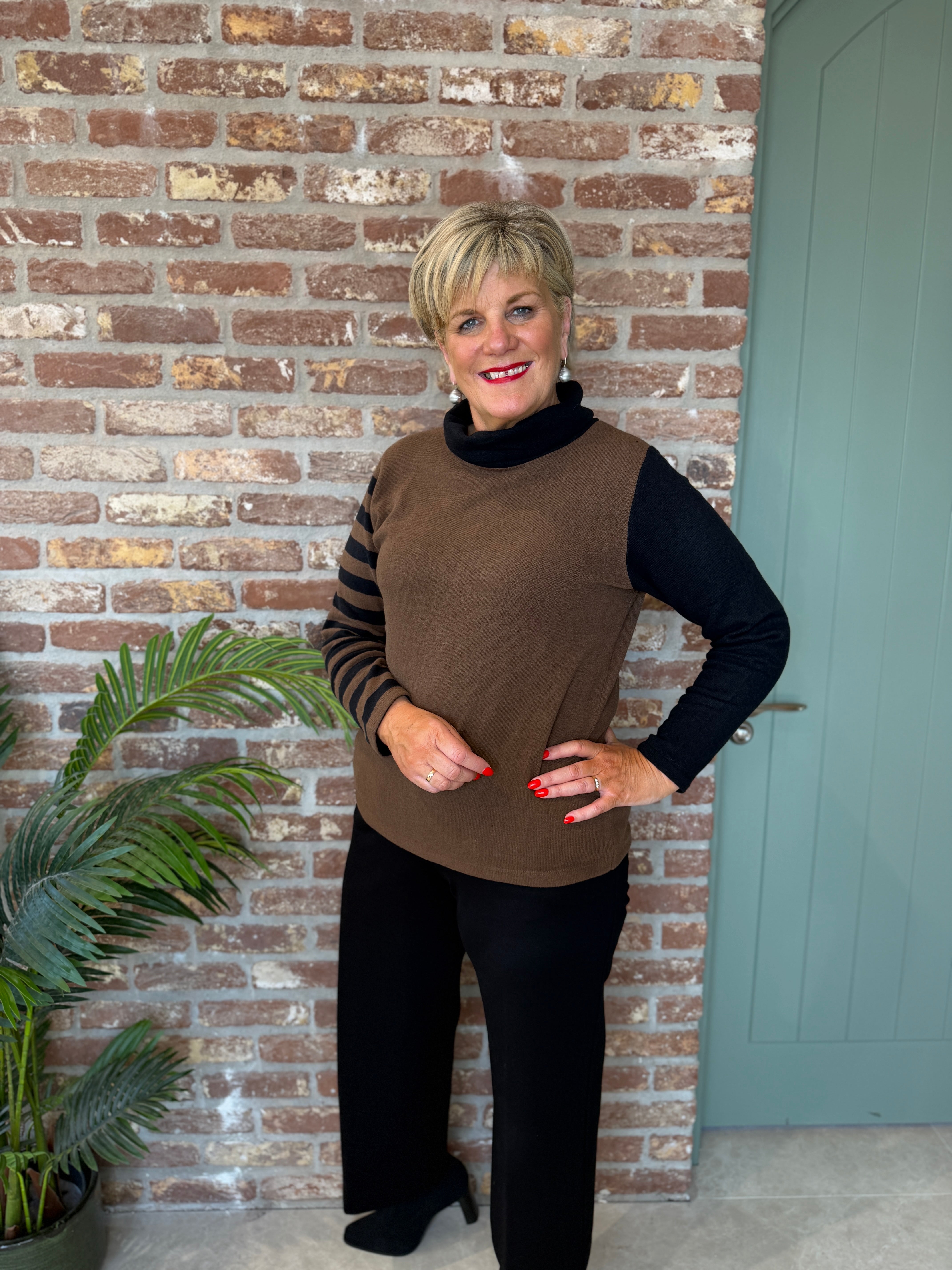 Colour block stripe fleece top in brown & black