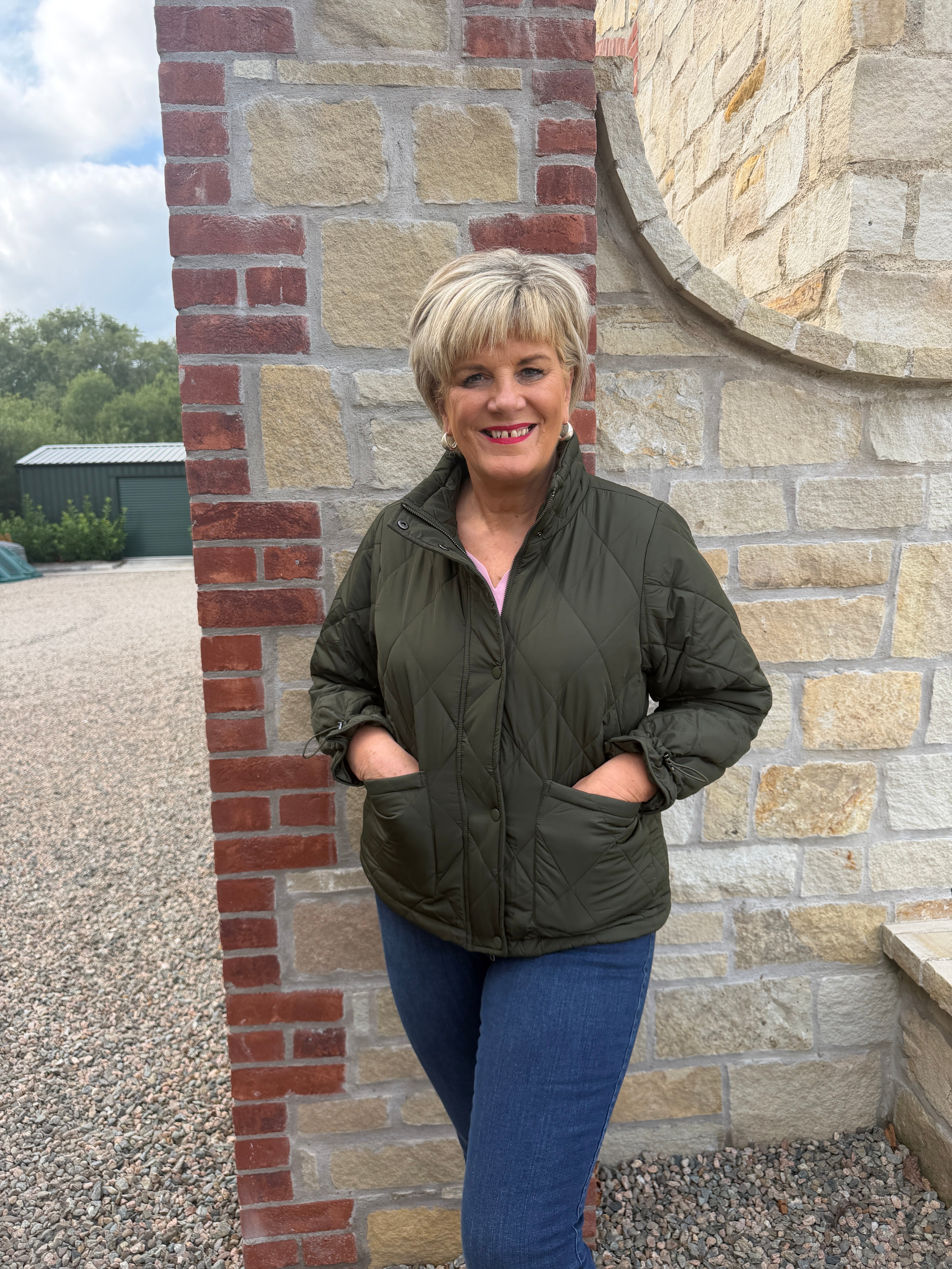 Fenya short coat in green