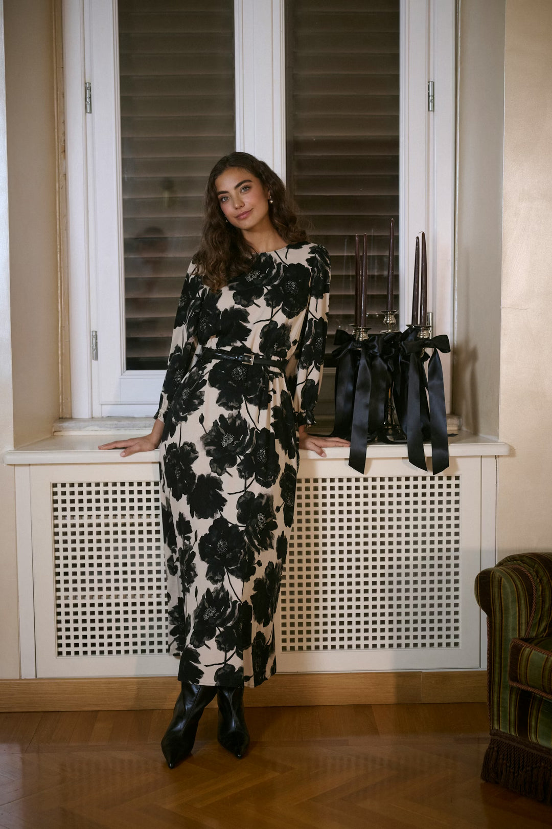 Culture Floral Pattern Dress In Black & Off White