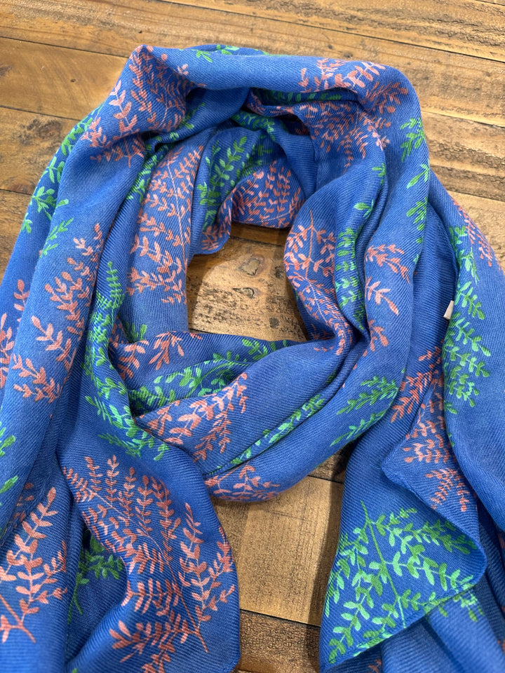 Amelia Lovely Leaves Print Scarf In Royal Blue