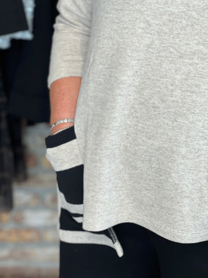 Peruzzi Stripe Pocket Fleece In Stone