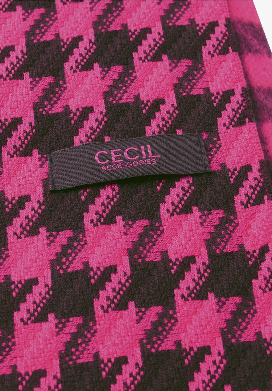 Houndstooth printed scarf in pink & brown