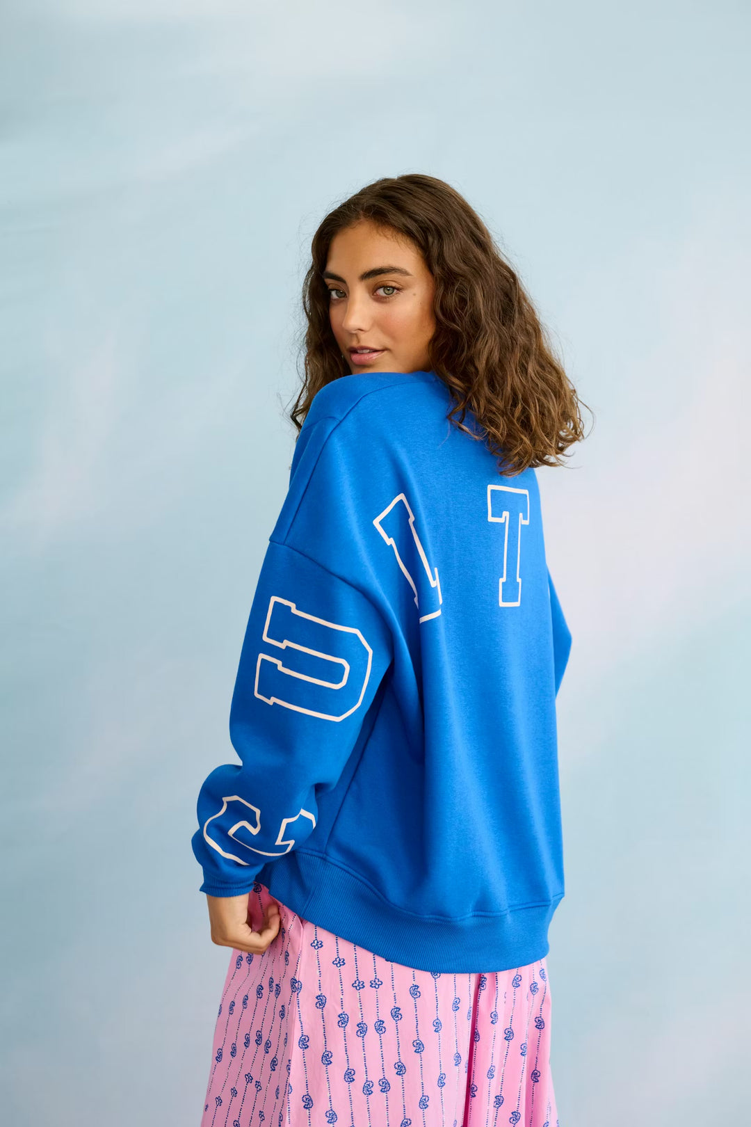 Culture Charlie Sweatshirt In Nautical Blue