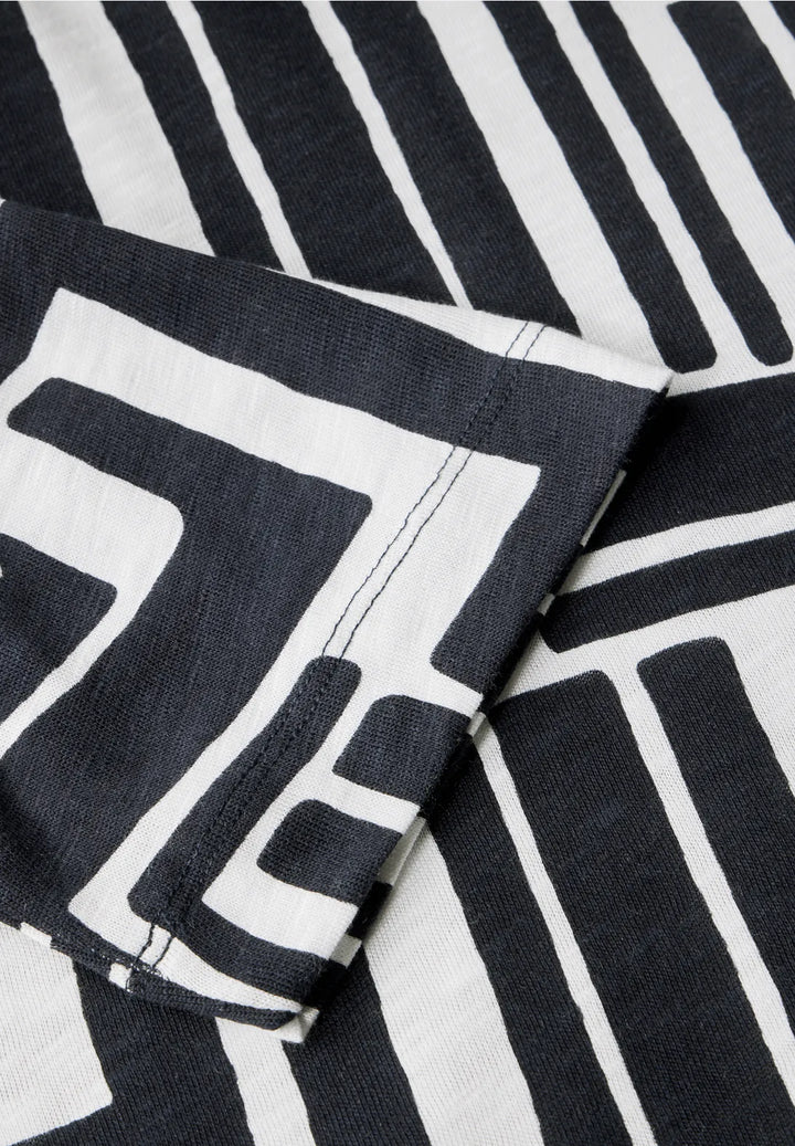 Cecil Geometric Print Hoodie In Universal Blue