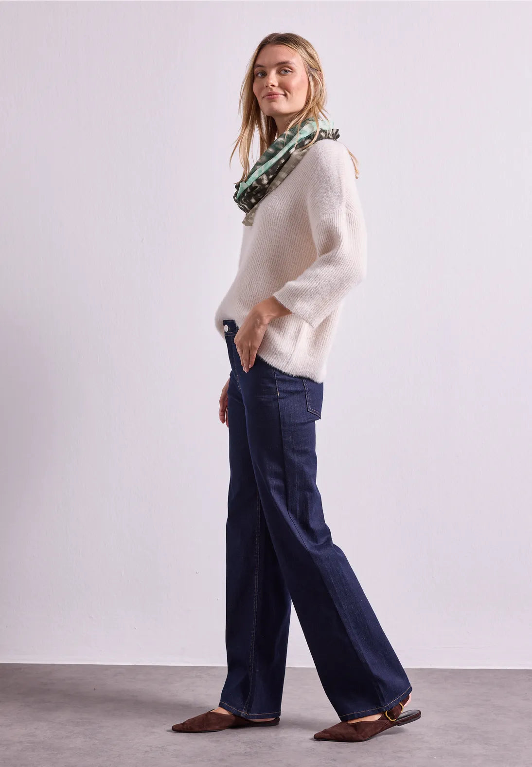 Patterned snood in multi