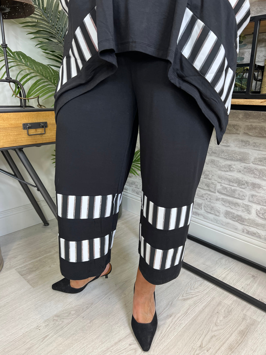 Ever Sassy Wide Leg Trousers In Black & White